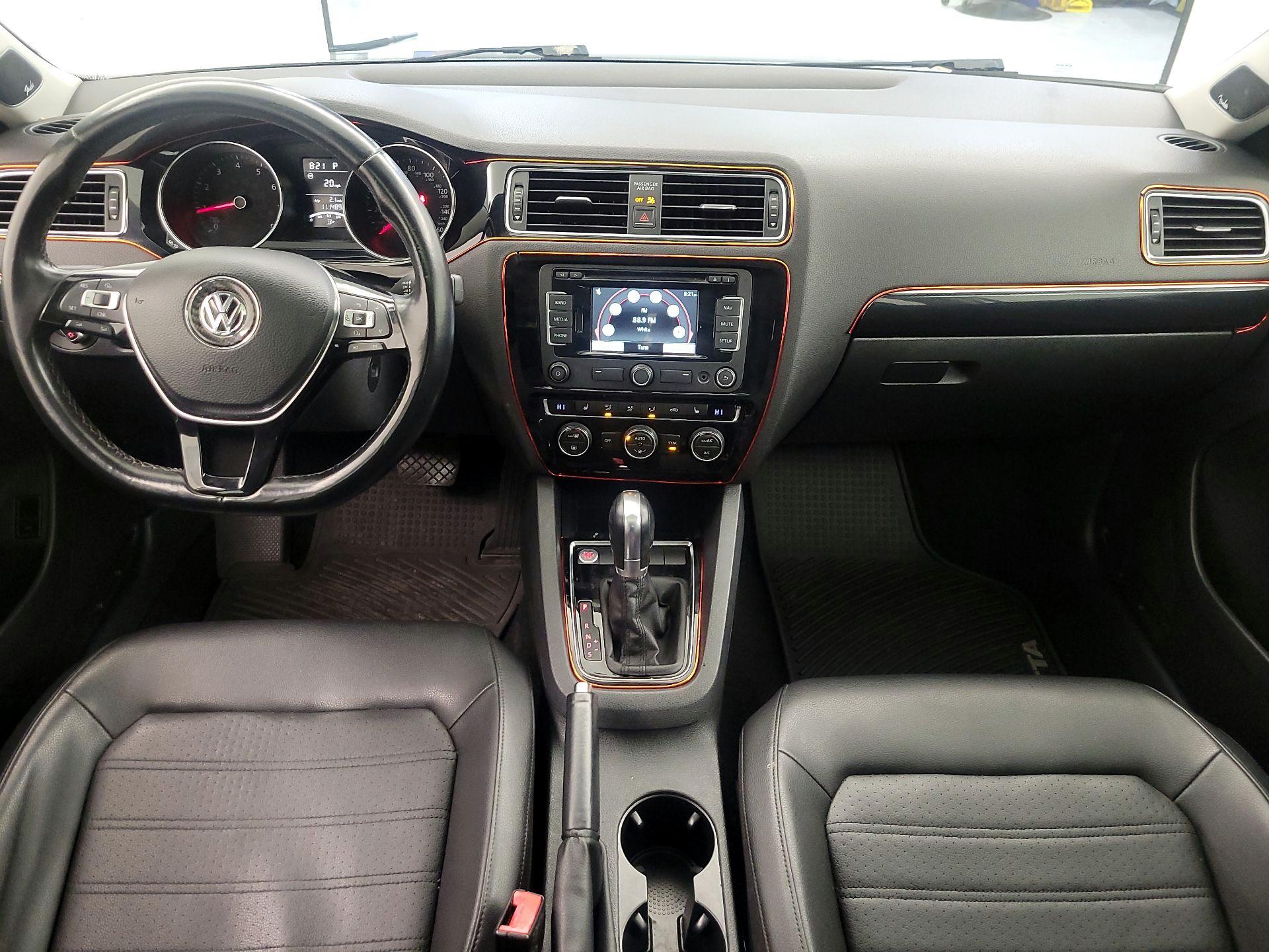 Thumbnail: 2015 Volkswagen Jetta - 9