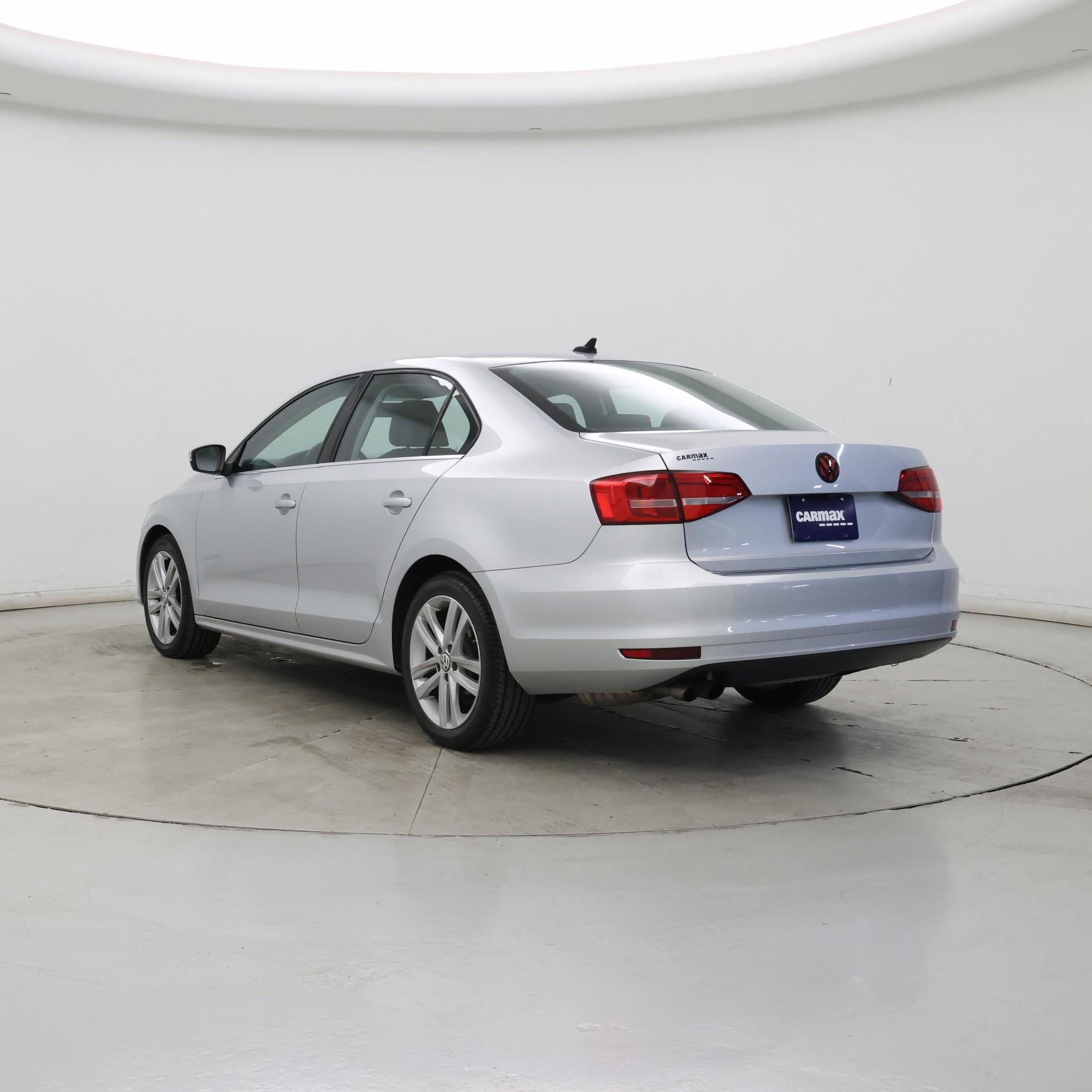 Thumbnail: 2015 Volkswagen Jetta - 2