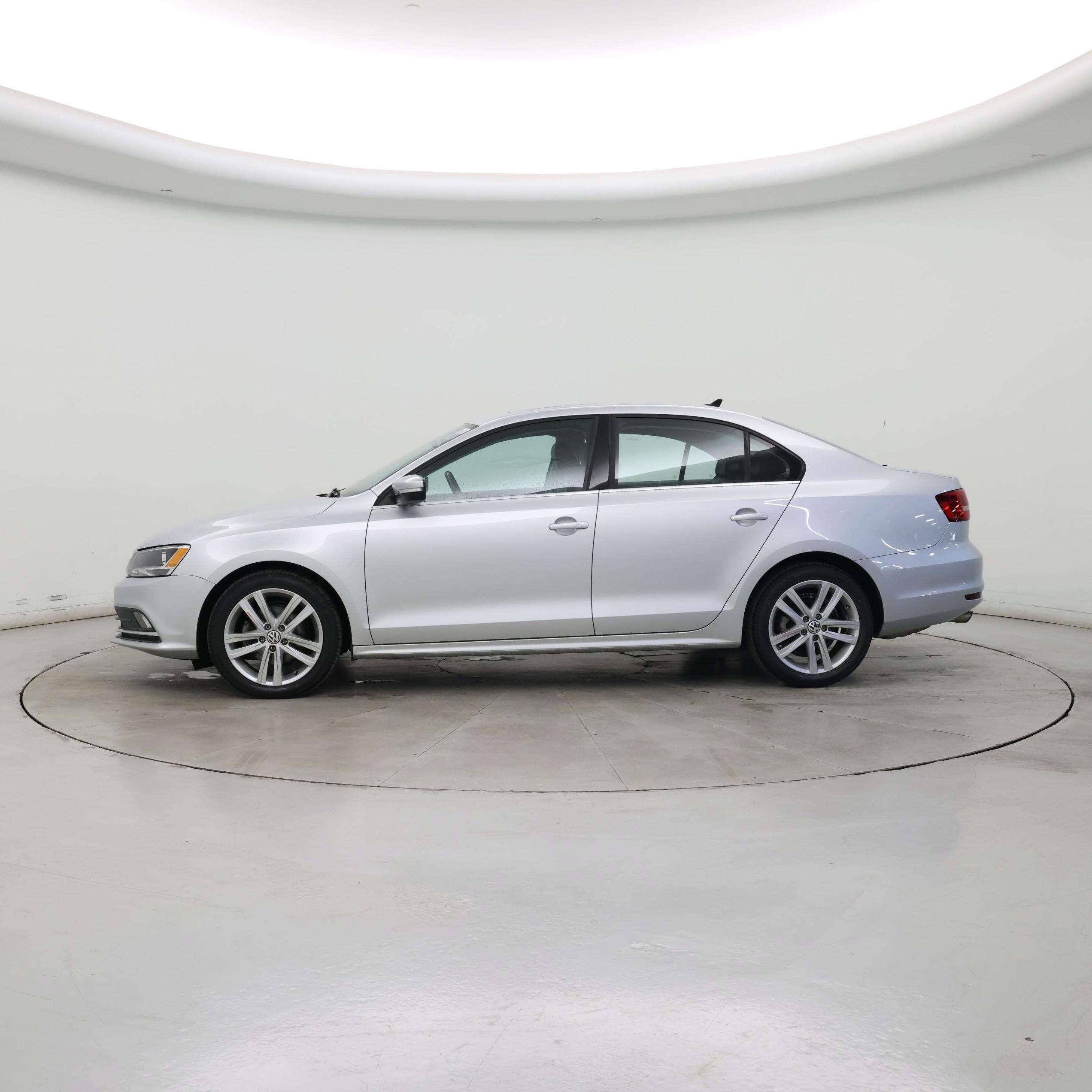 Thumbnail: 2015 Volkswagen Jetta - 3