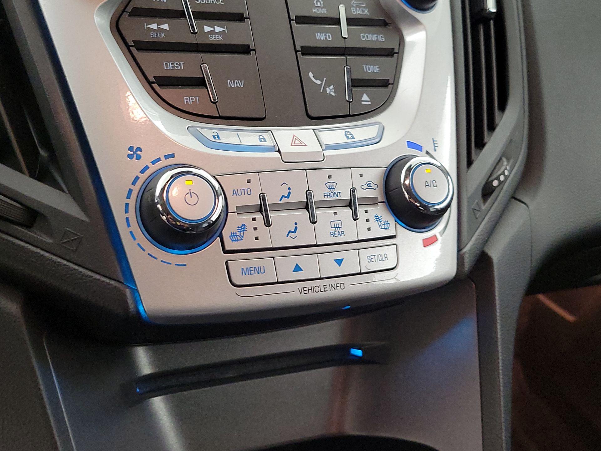 Thumbnail: 2014 Chevrolet Equinox - 15