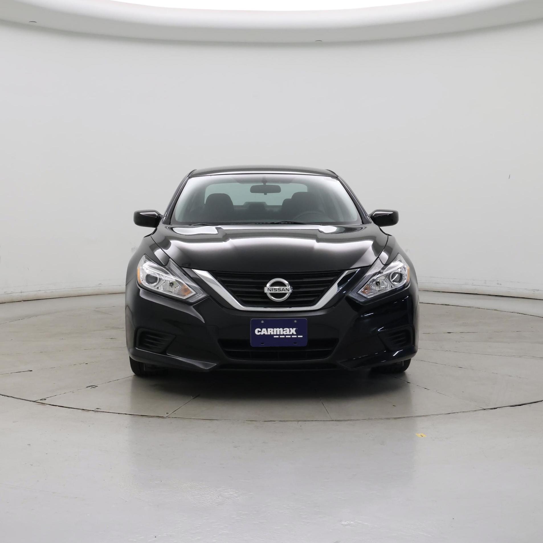 Thumbnail: 2017 Nissan Altima - 5