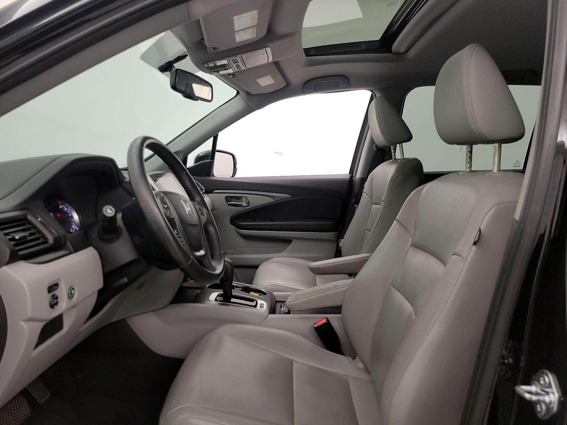 Thumbnail: 2016 Honda Pilot - 19