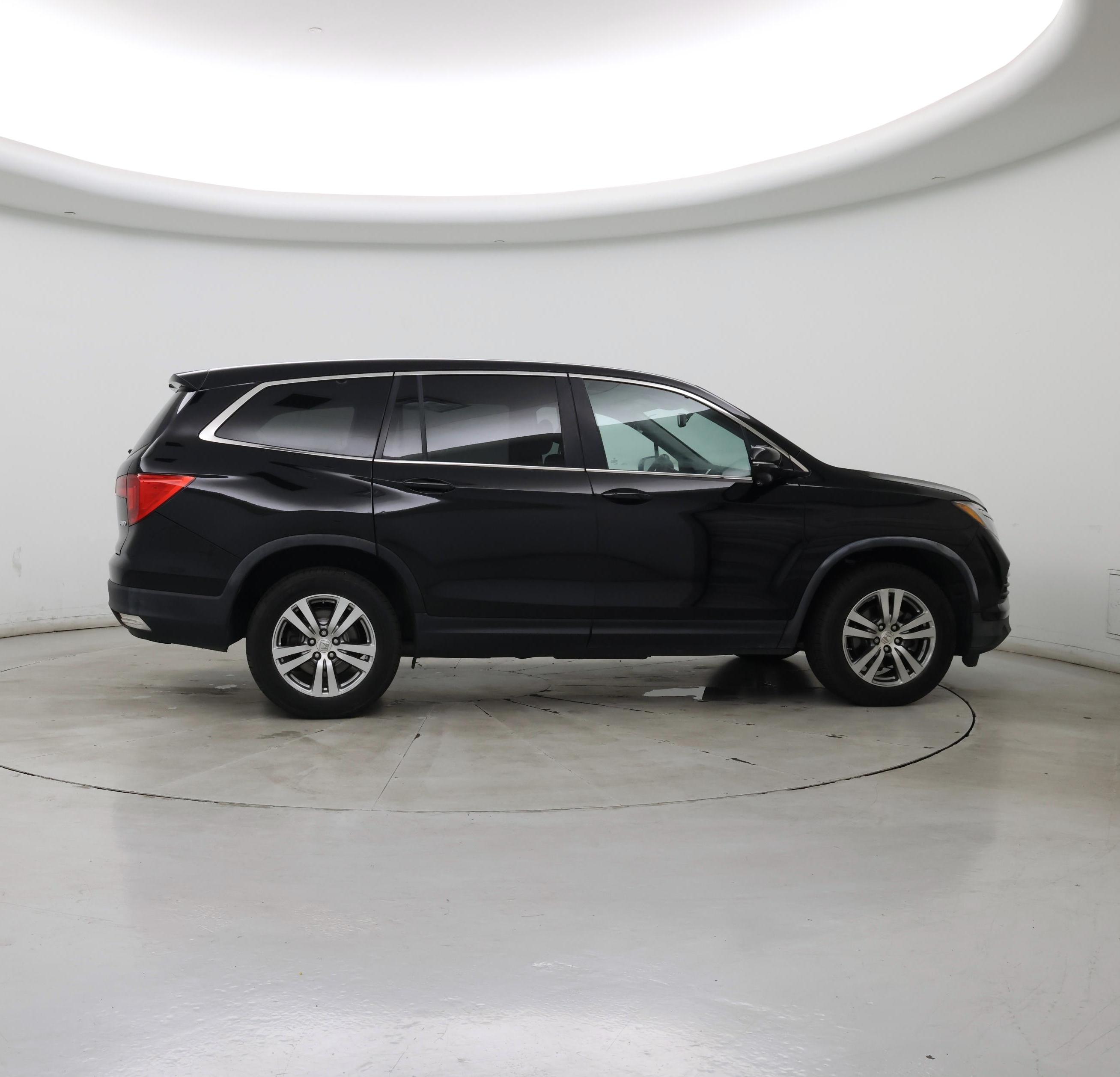 Thumbnail: 2016 Honda Pilot - 7