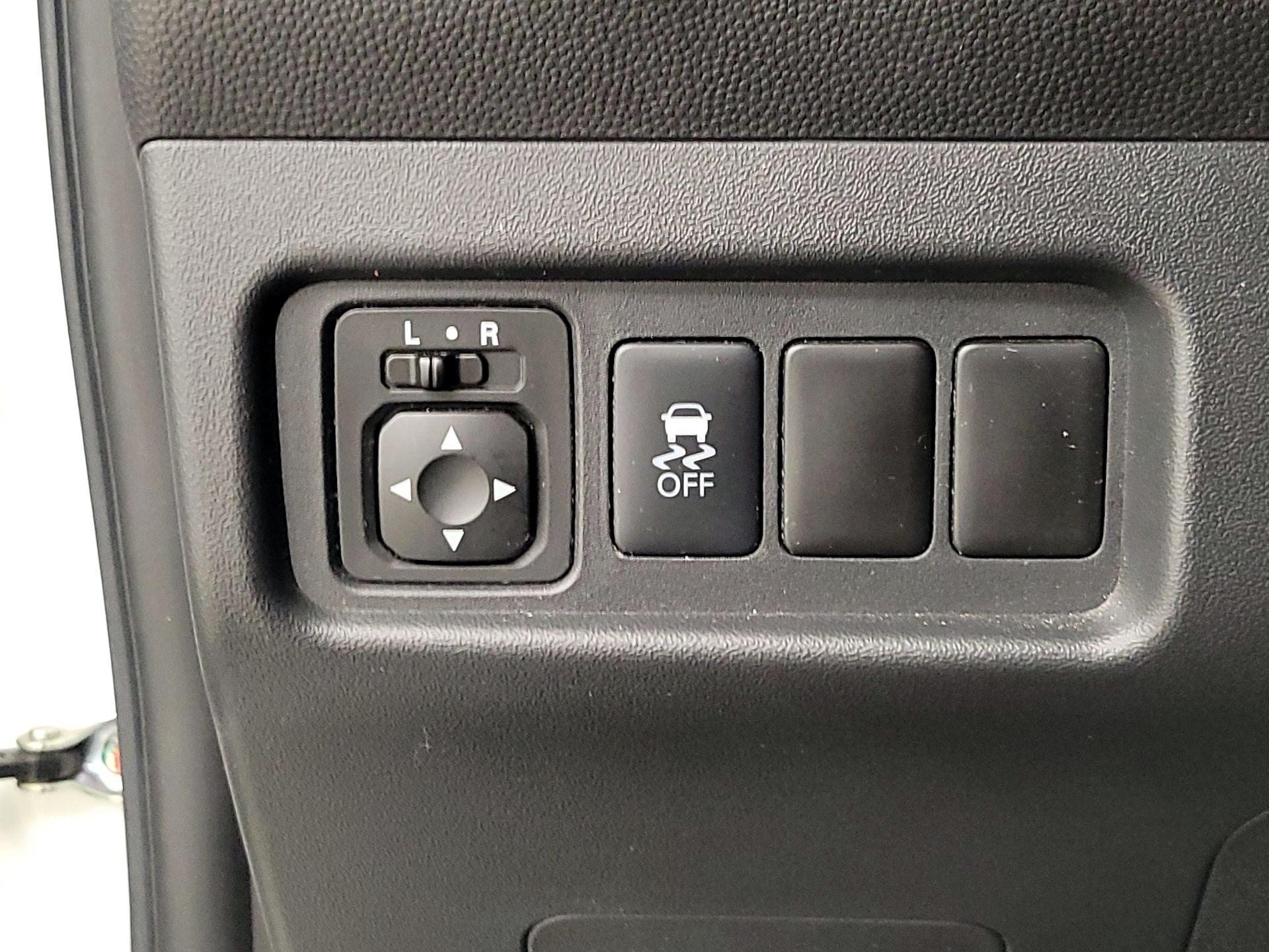 Thumbnail: 2020 Mitsubishi Mirage G4 - 13