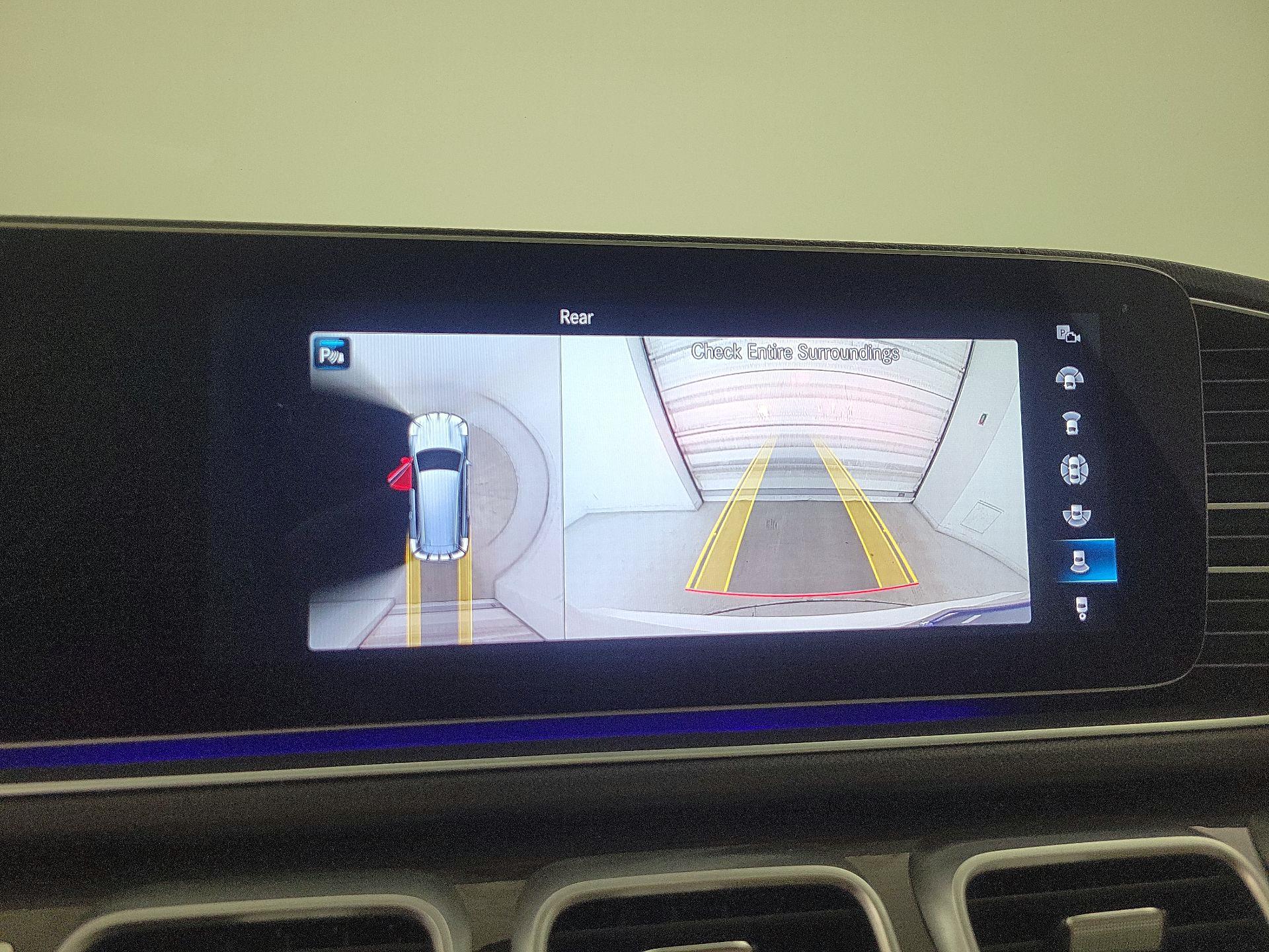 Thumbnail: 2021 Mercedes-Benz GLS - 15