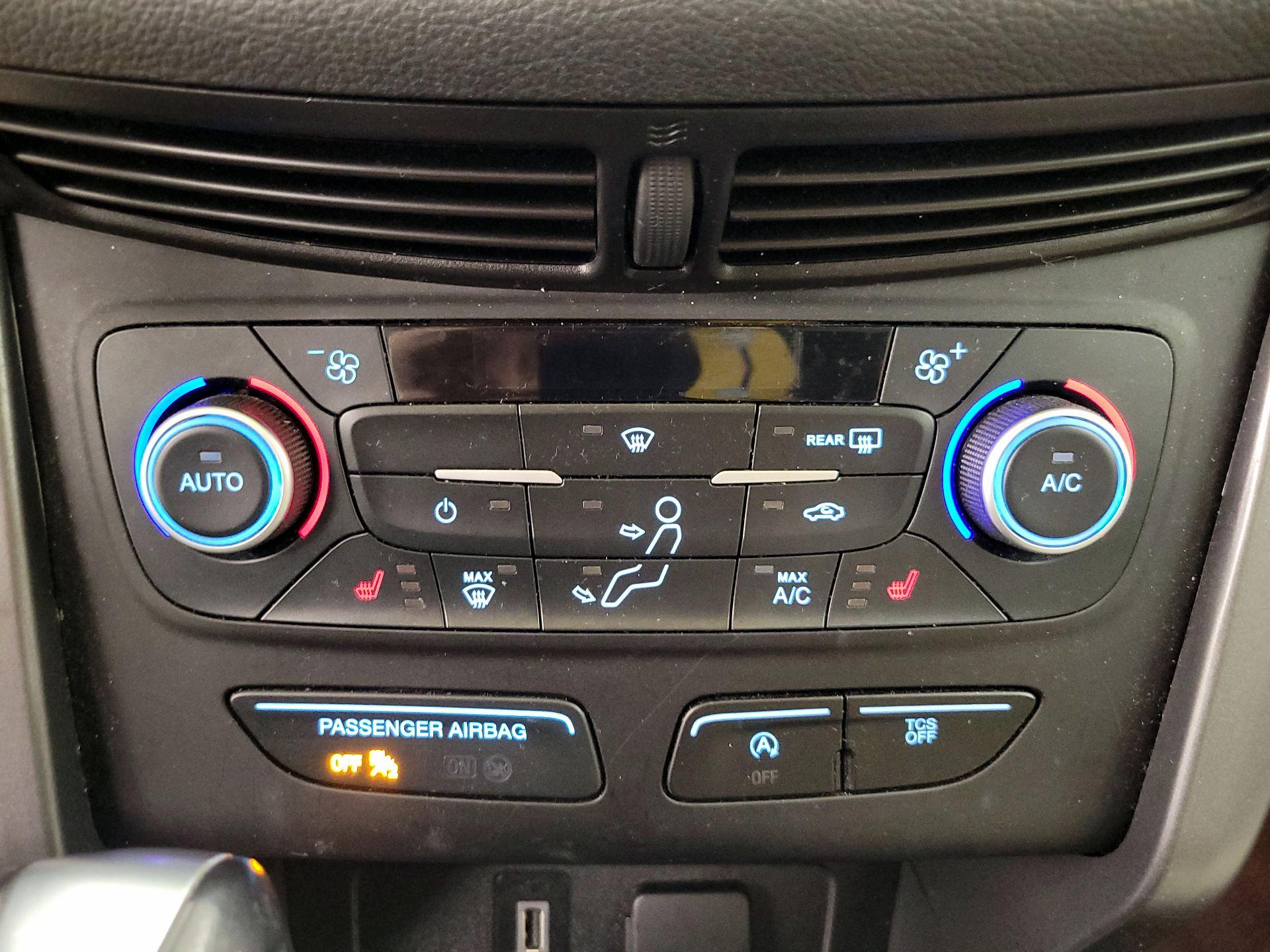 Thumbnail: 2018 Ford Escape - 16