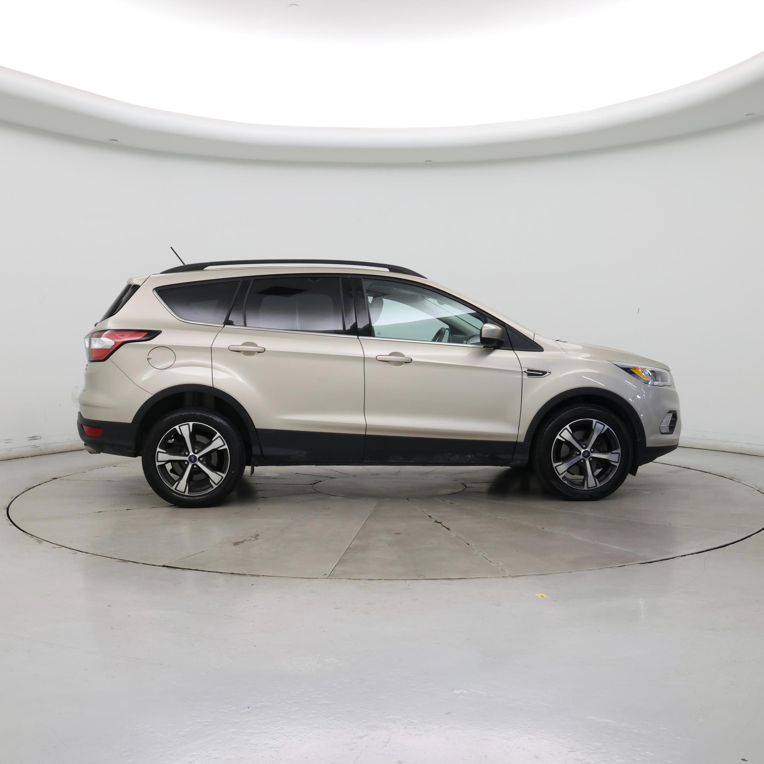 Thumbnail: 2018 Ford Escape - 7