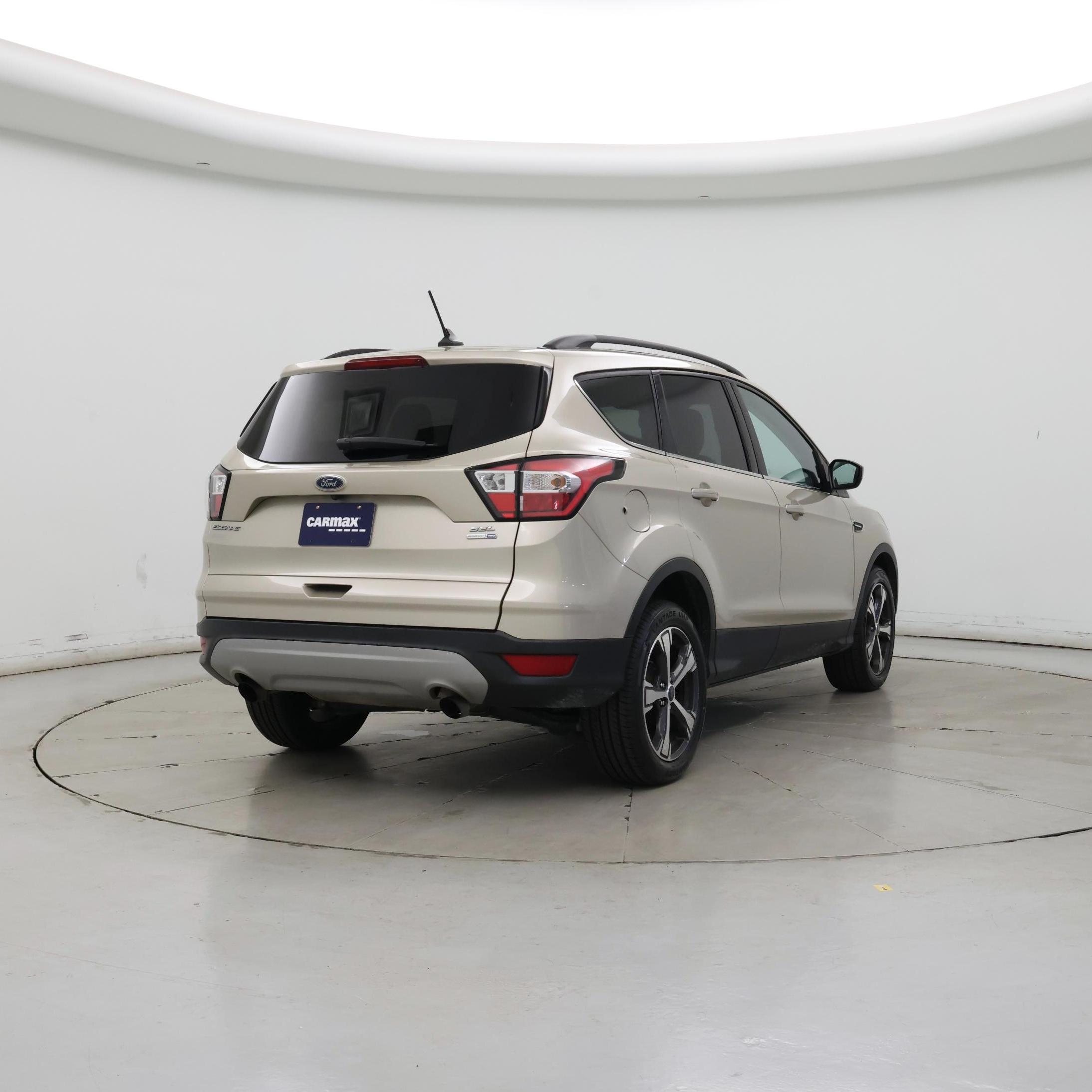 Thumbnail: 2018 Ford Escape - 8