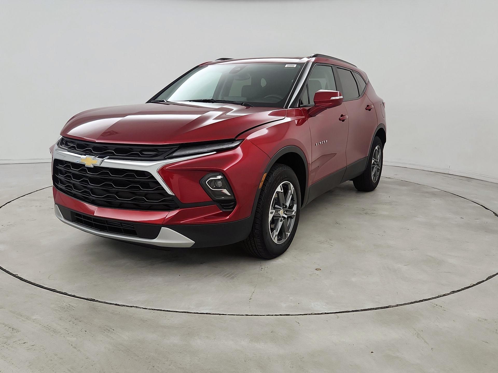 Thumbnail: 2023 Chevrolet Blazer - 3