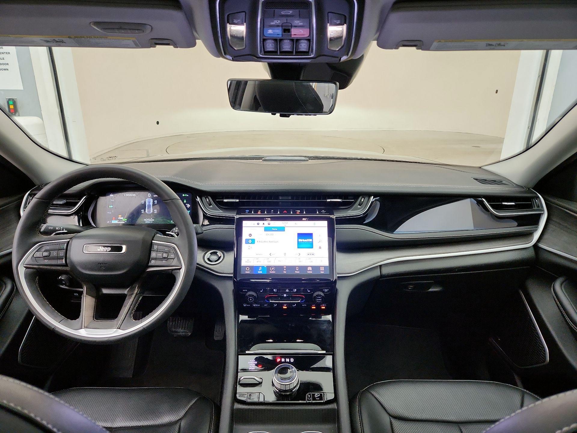 Thumbnail: 2023 Jeep Grand Cherokee - 9