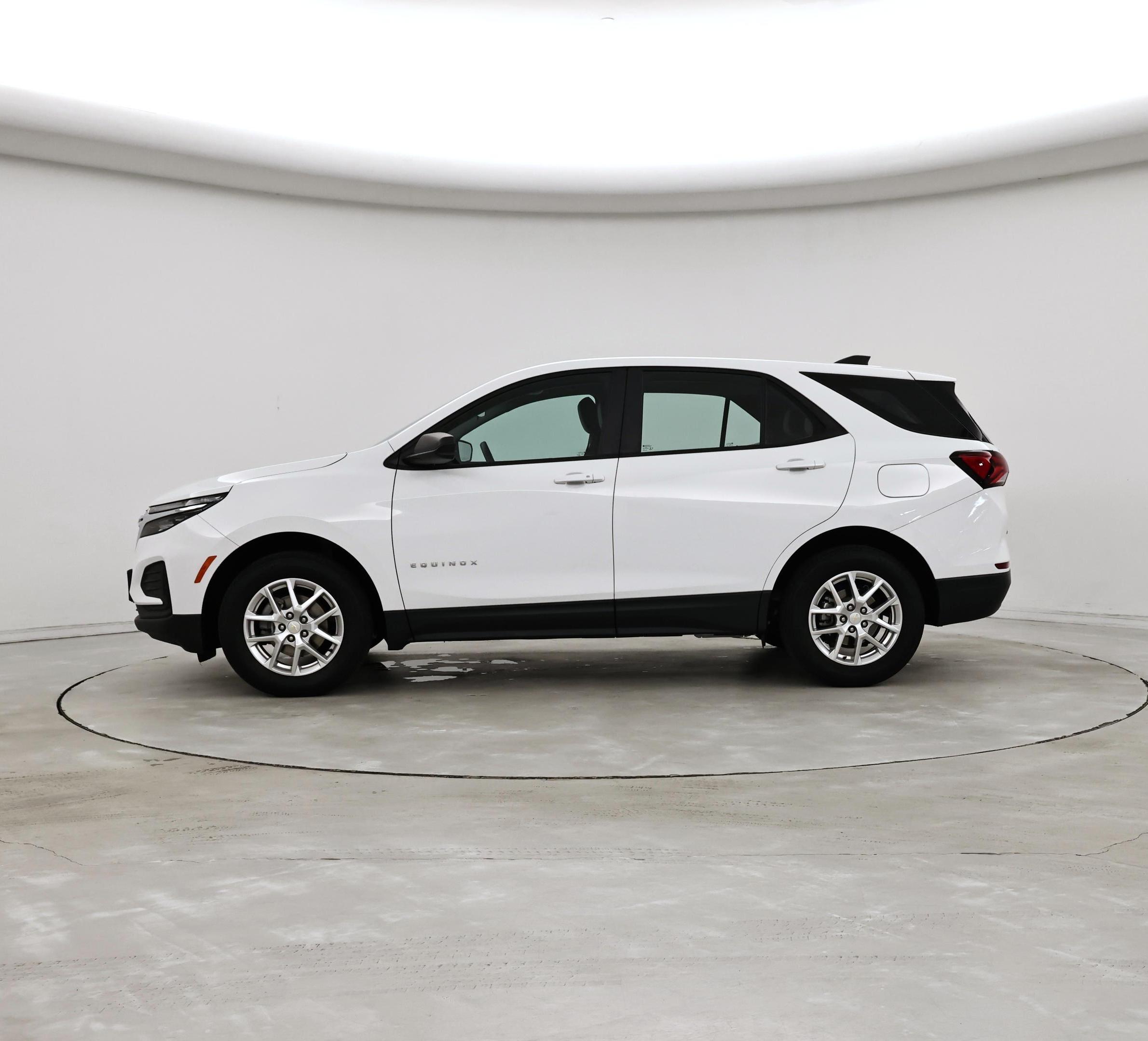 Thumbnail: 2022 Chevrolet Equinox - 3