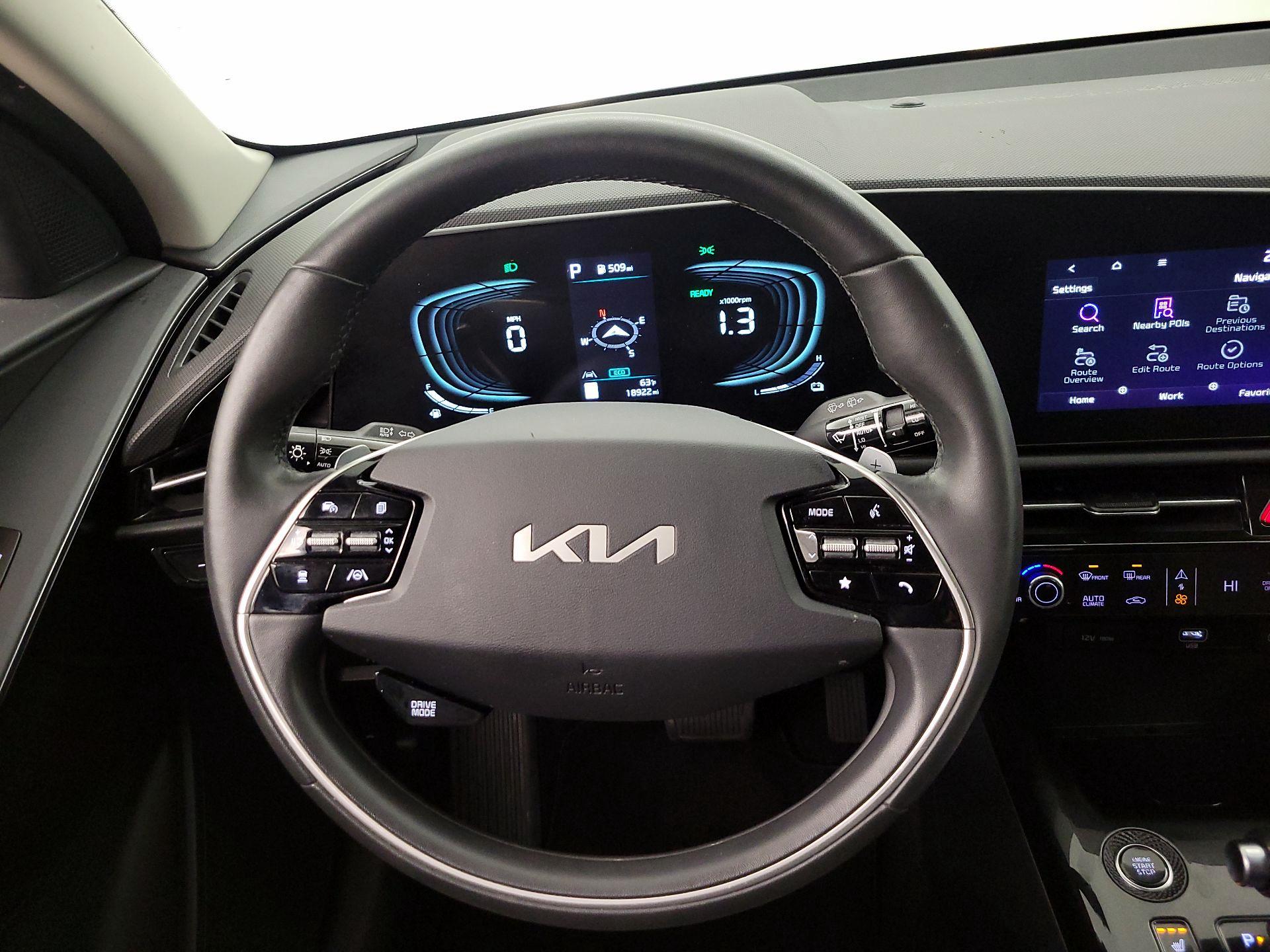 Thumbnail: 2023 Kia Niro - 10