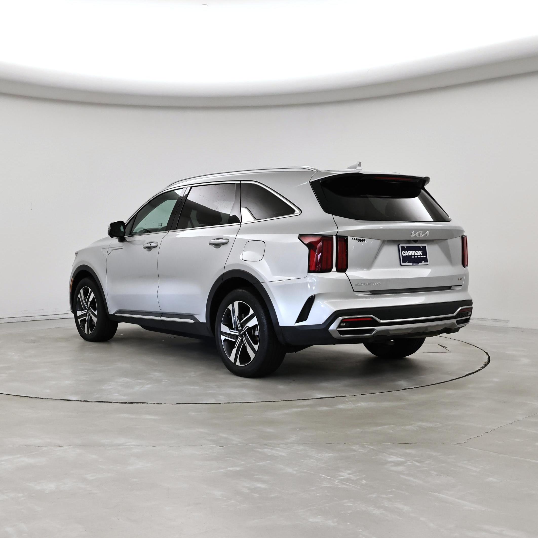 Thumbnail: 2023 Kia Sorento - 2