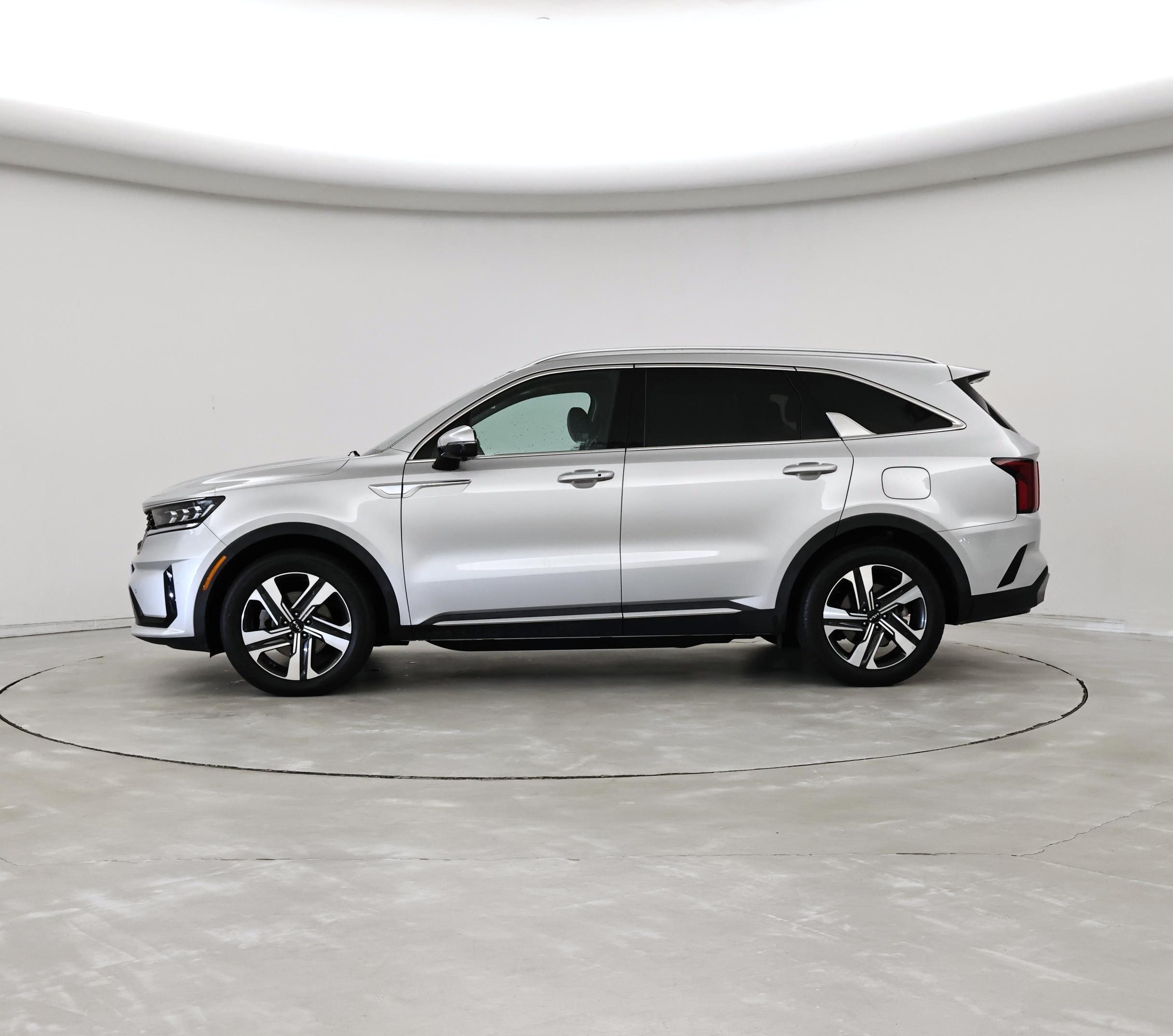 Thumbnail: 2023 Kia Sorento - 3