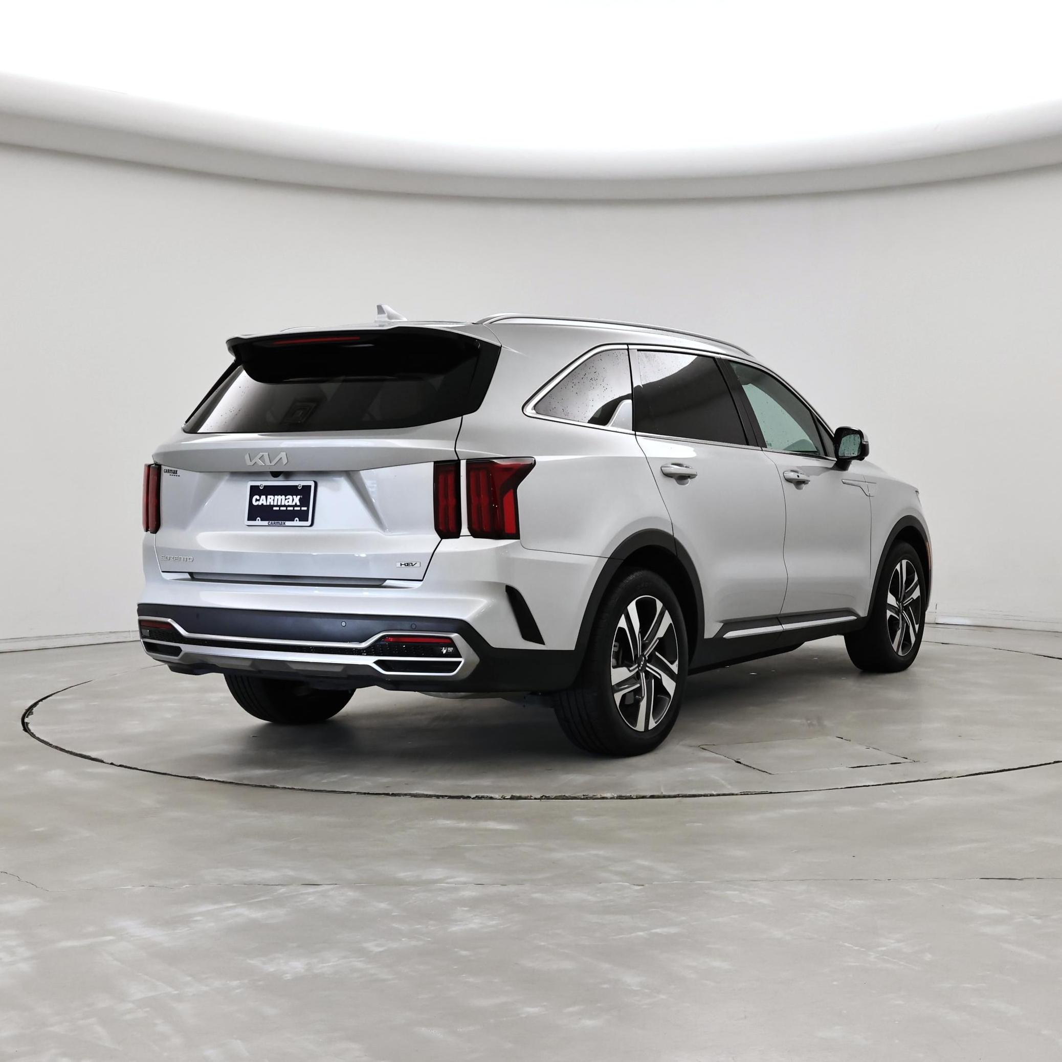 Thumbnail: 2023 Kia Sorento - 8