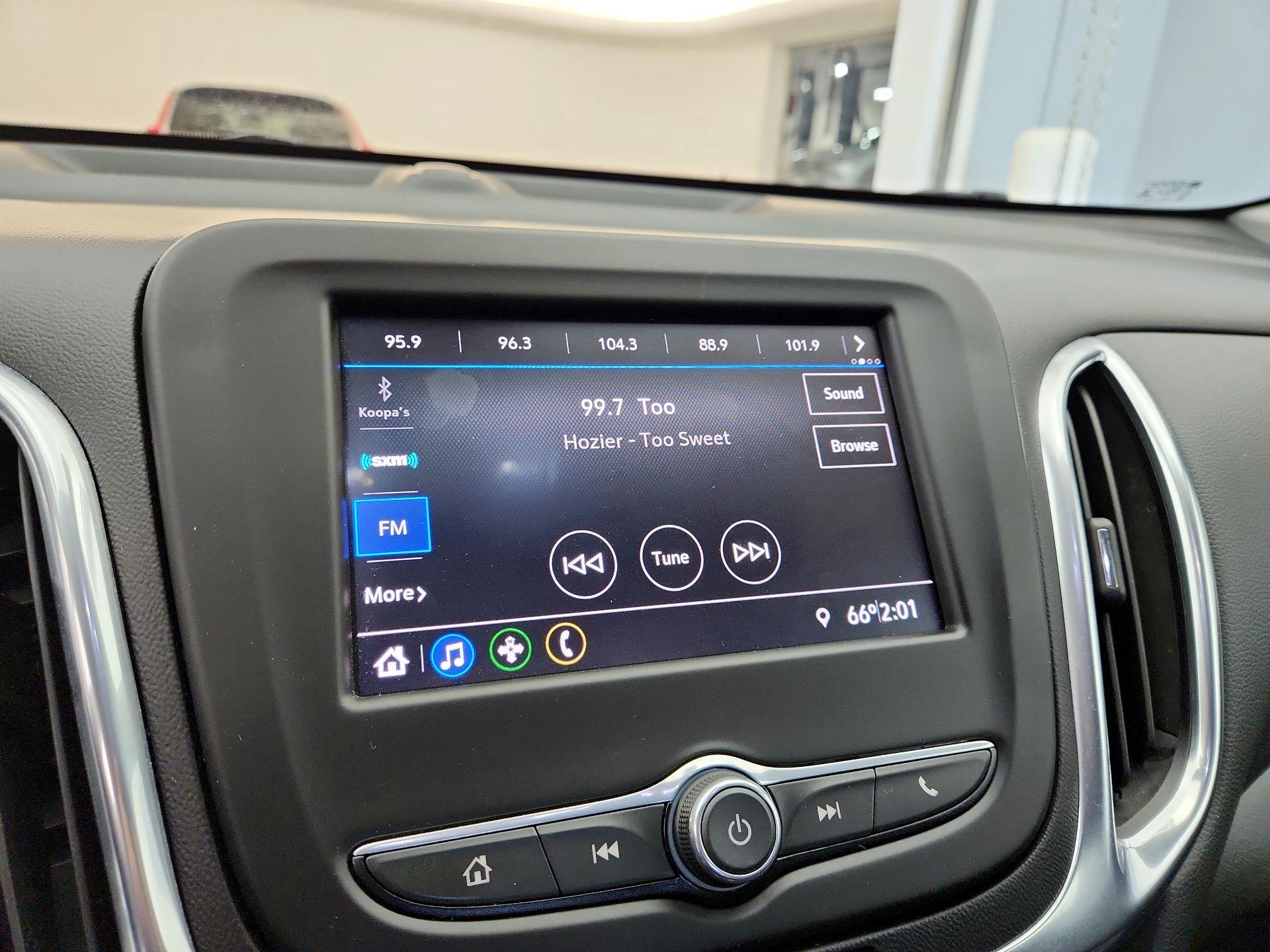 Thumbnail: 2021 Chevrolet Equinox - 15