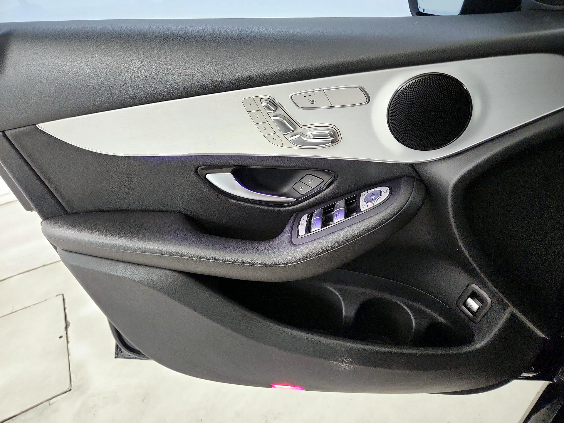 Thumbnail: 2021 Mercedes-Benz GLC - 12