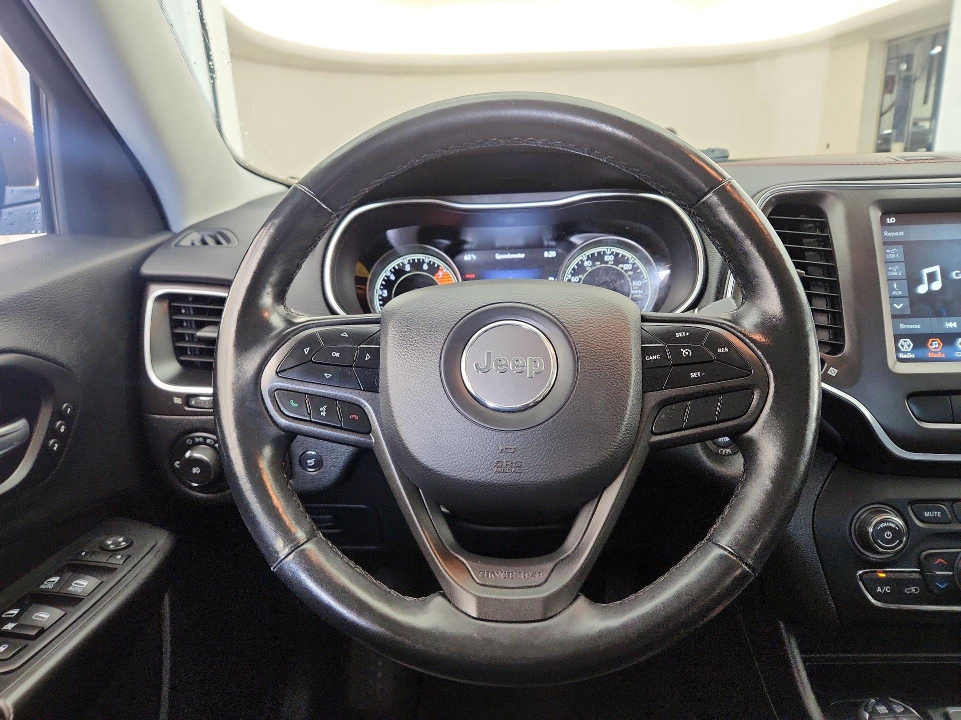 Thumbnail: 2021 Jeep Cherokee - 10