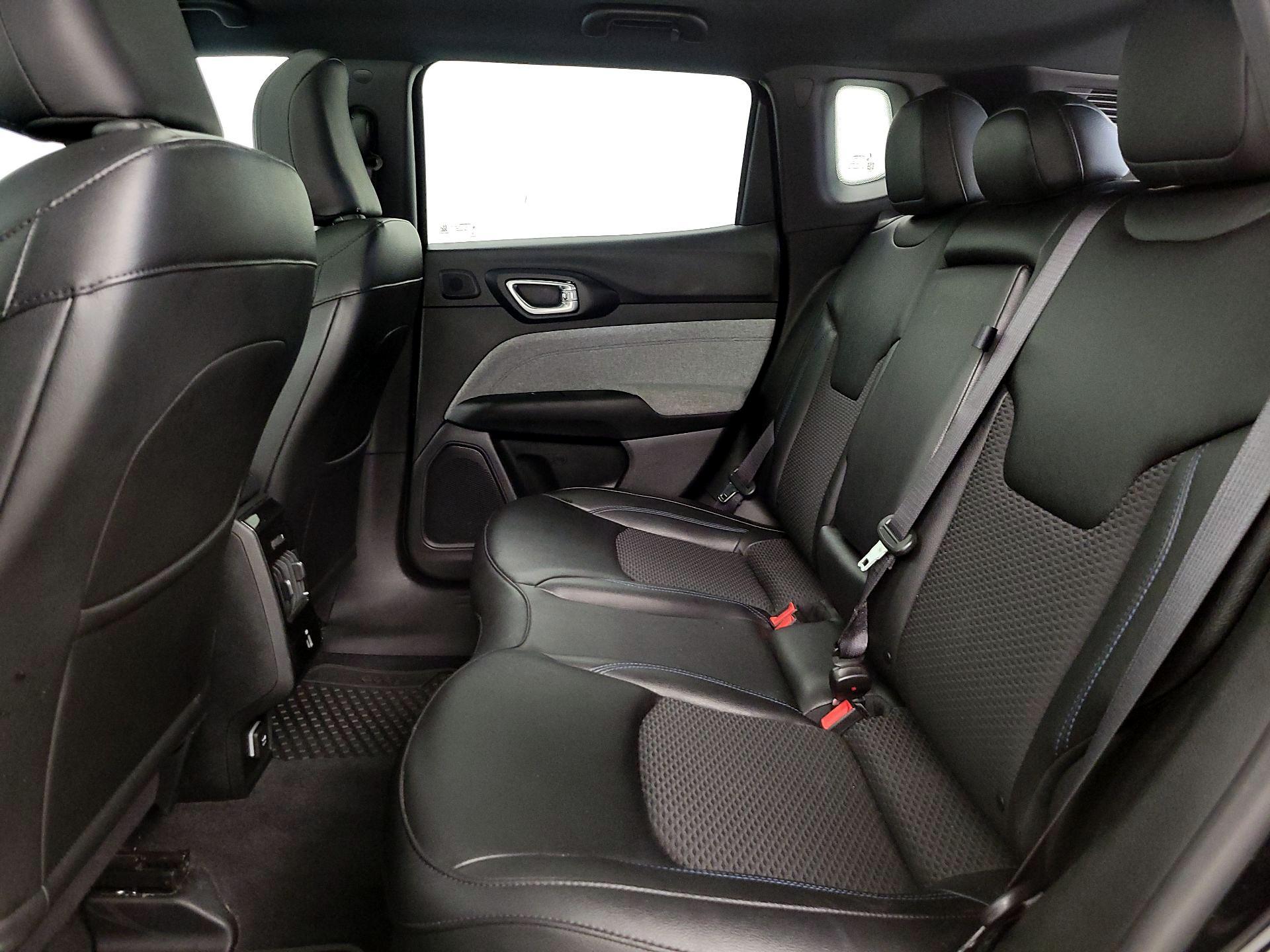 Thumbnail: 2023 Jeep Compass - 20