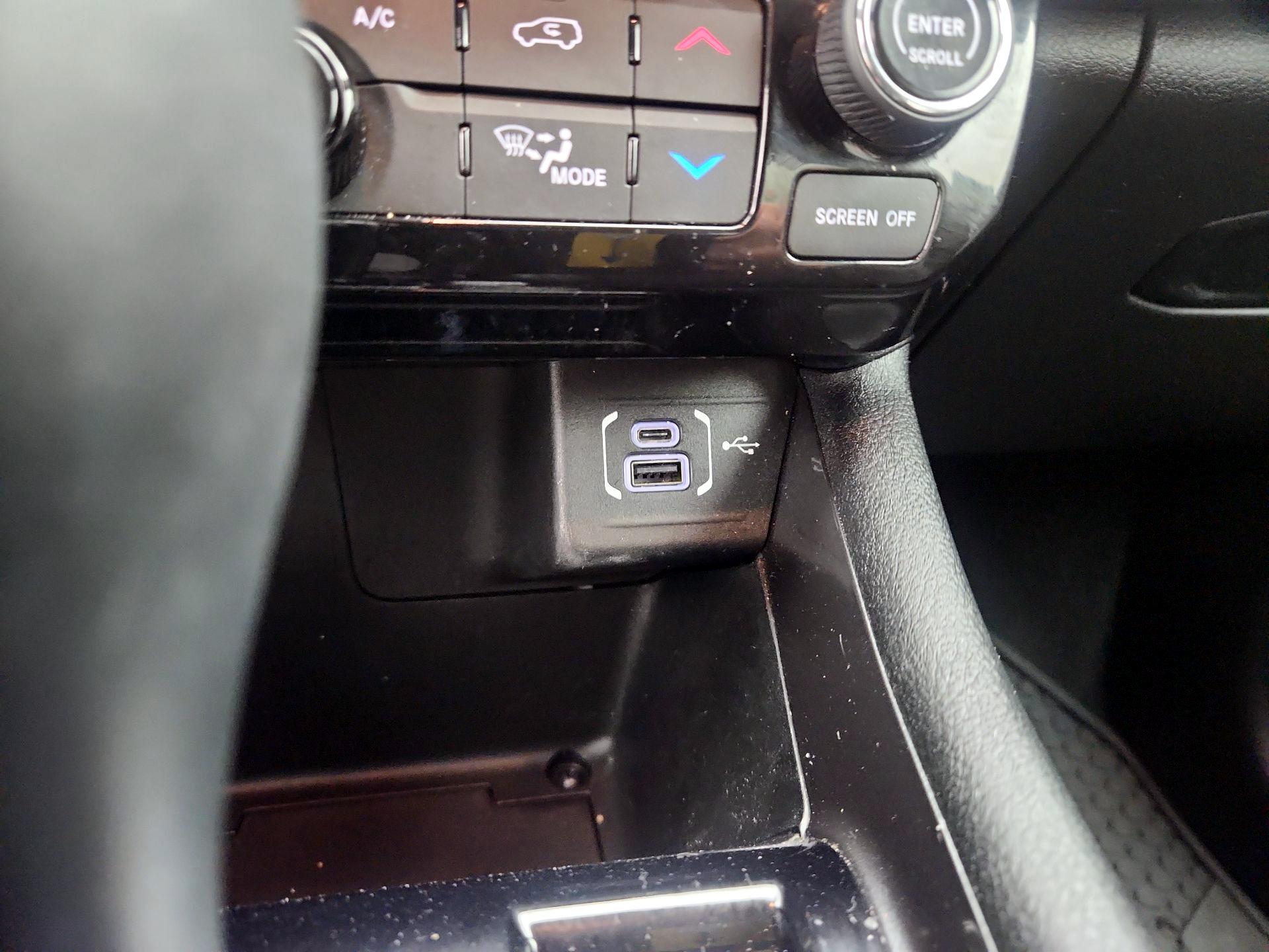 Thumbnail: 2022 Jeep Compass - 18