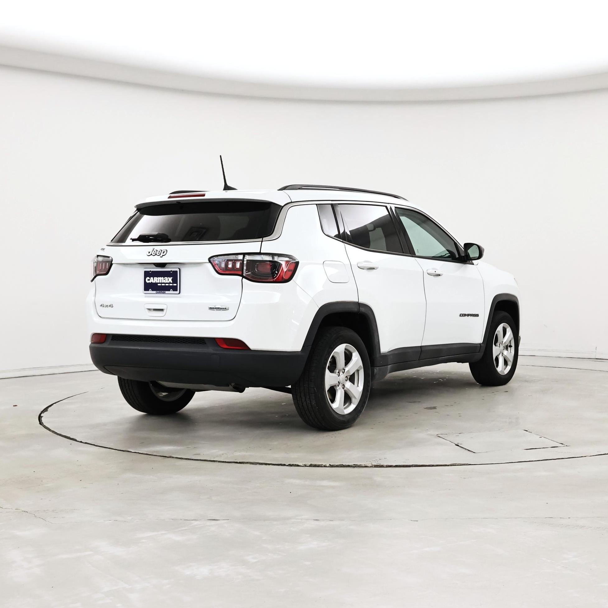 Thumbnail: 2022 Jeep Compass - 8