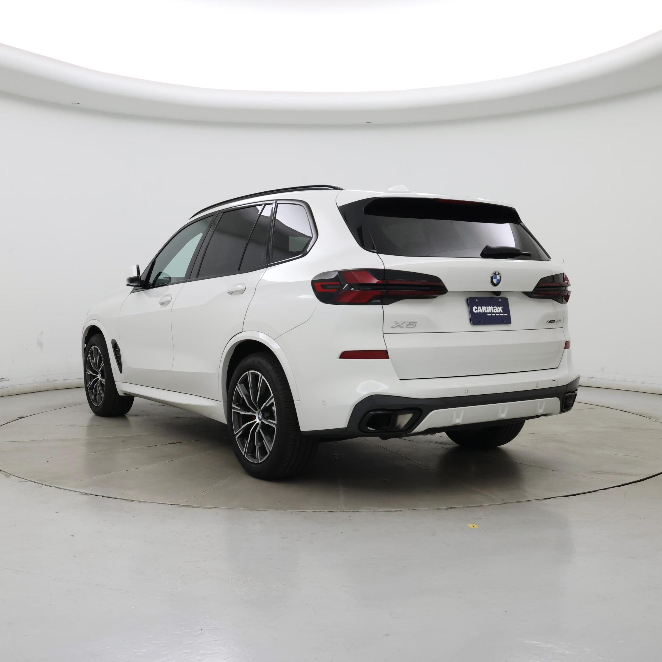 Thumbnail: 2024 BMW X5 - 2