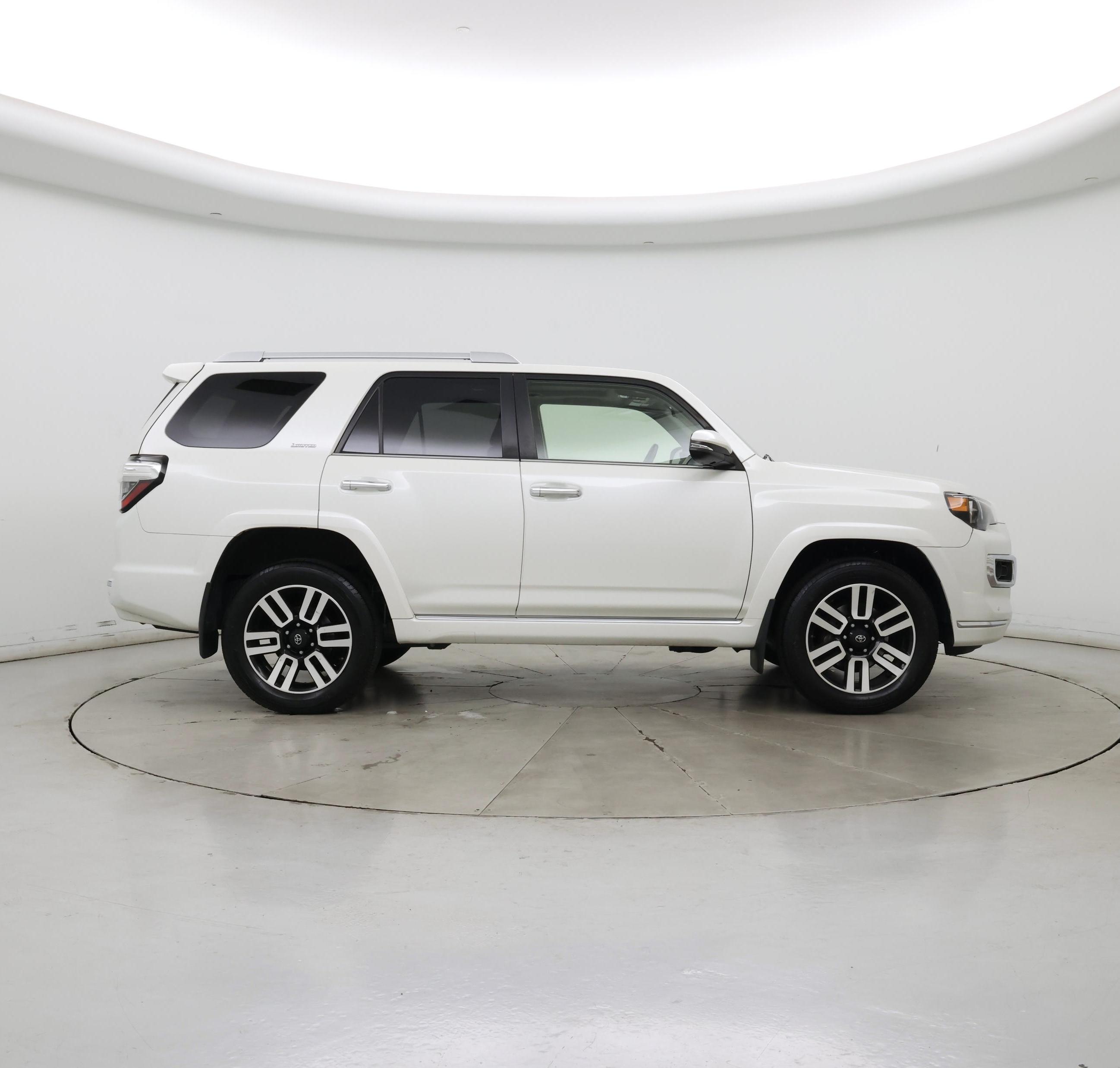 Thumbnail: 2021 Toyota 4Runner - 7