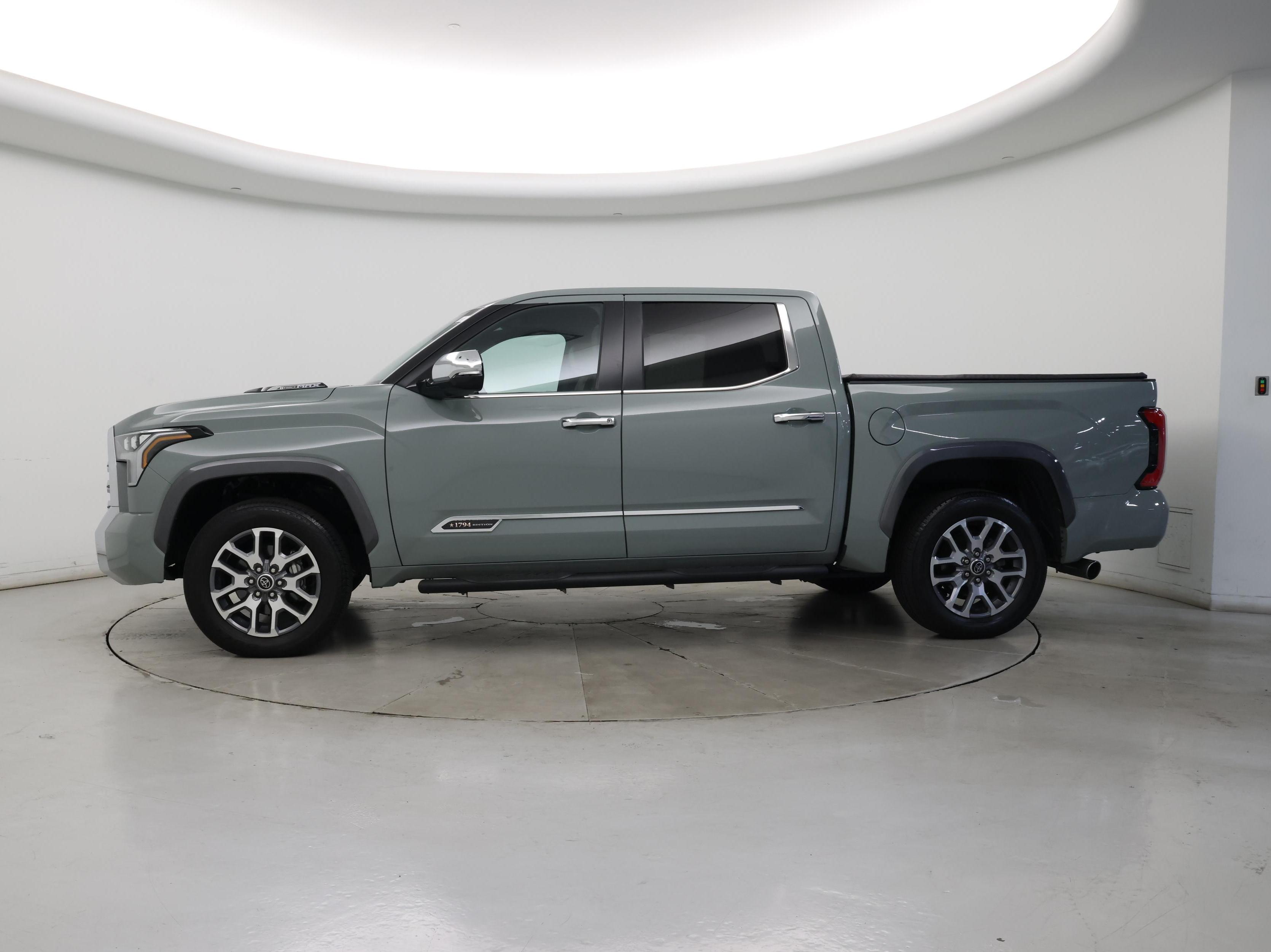 Thumbnail: 2024 Toyota Tundra - 3