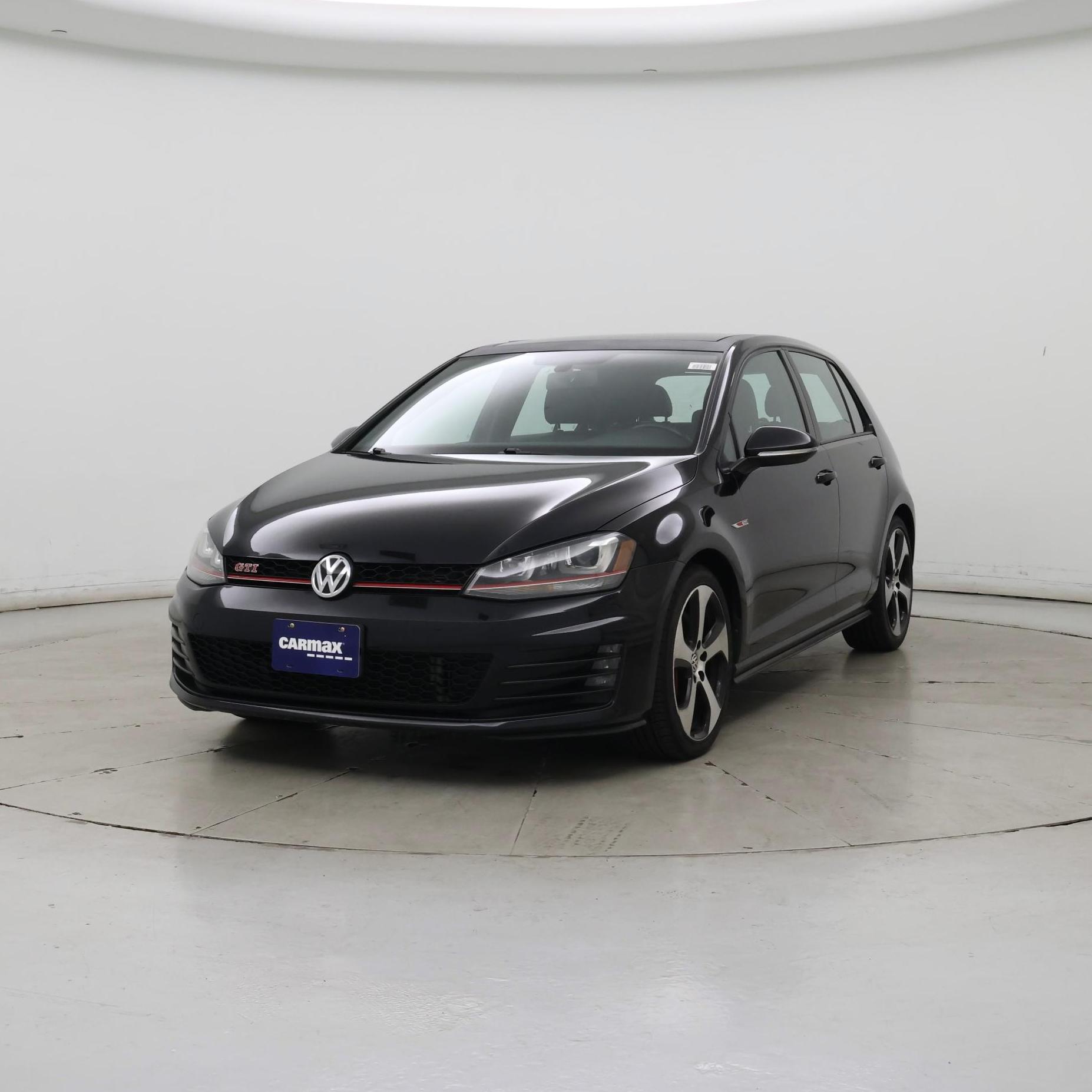 Thumbnail: 2016 Volkswagen Golf - 4