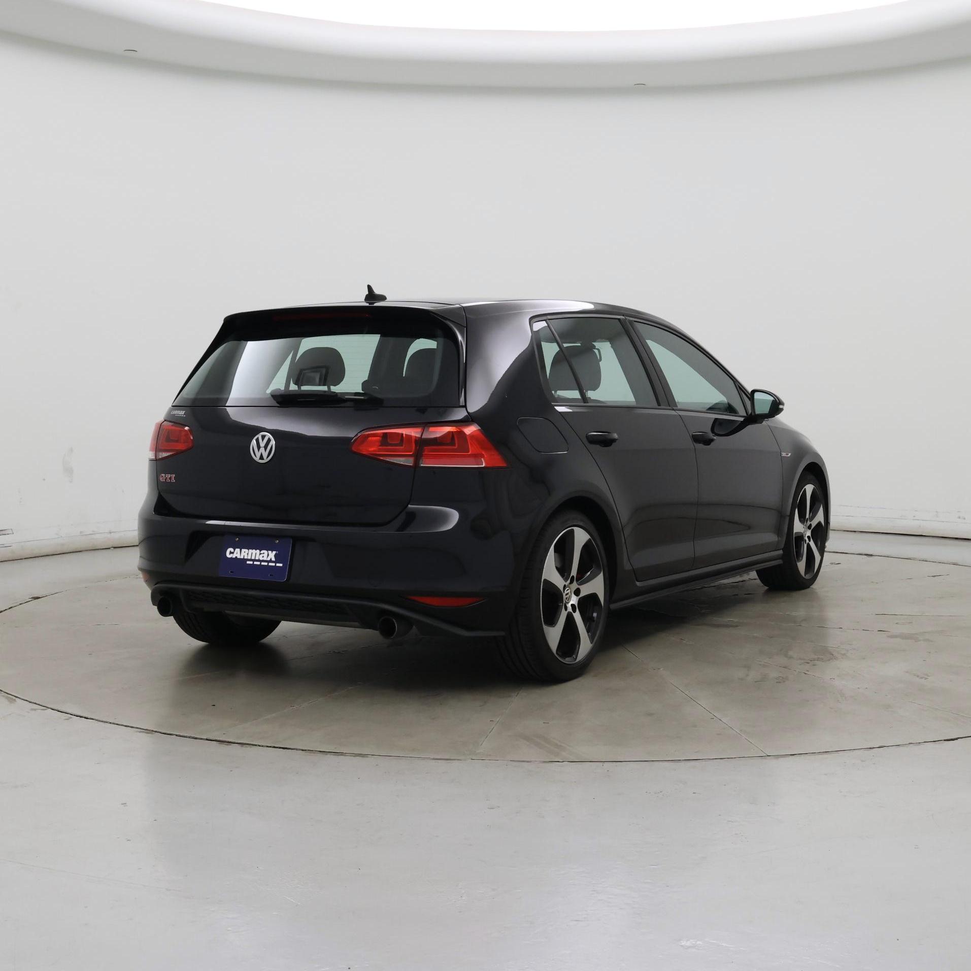 Thumbnail: 2016 Volkswagen Golf - 8