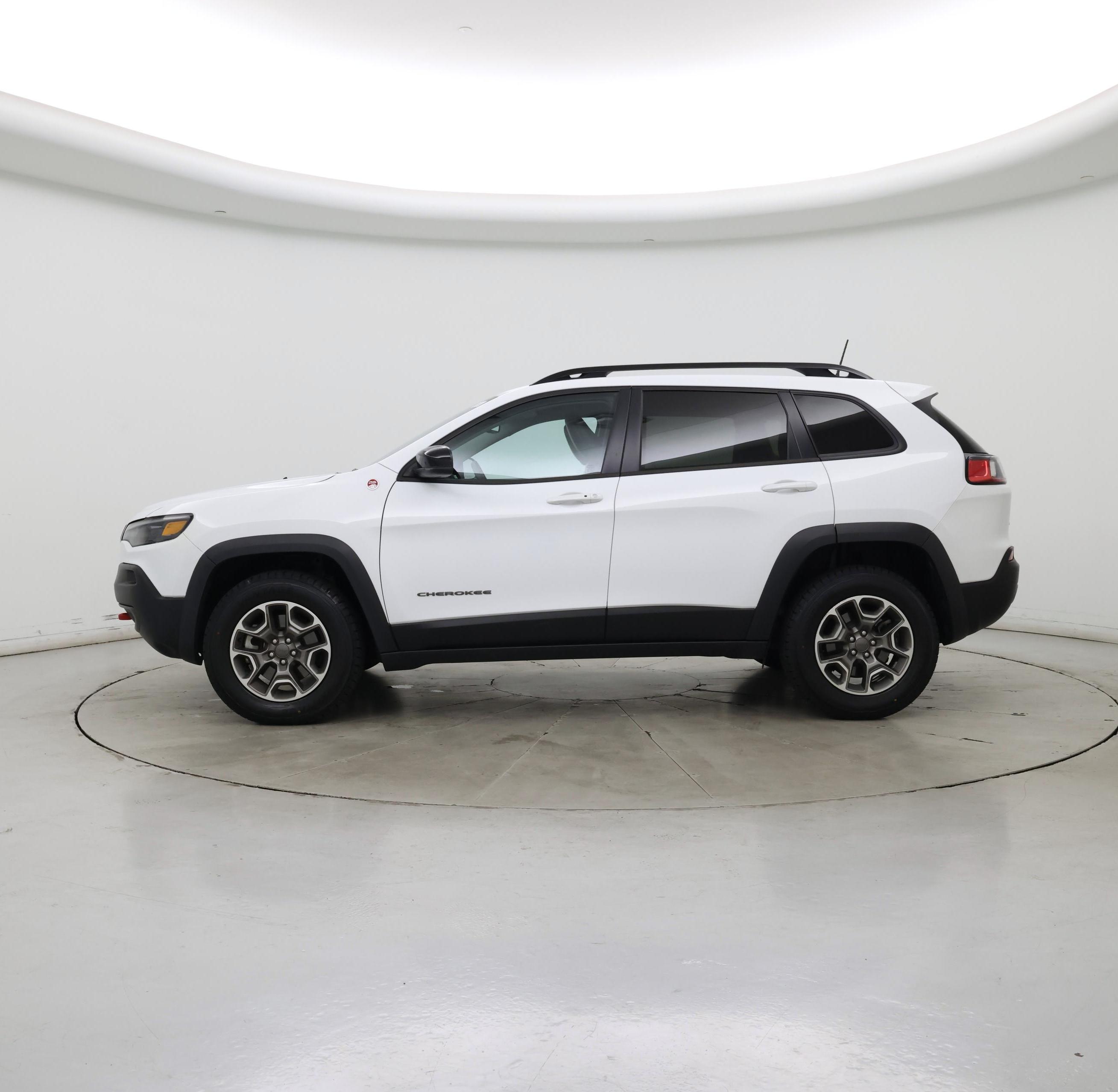 Thumbnail: 2022 Jeep Cherokee - 3