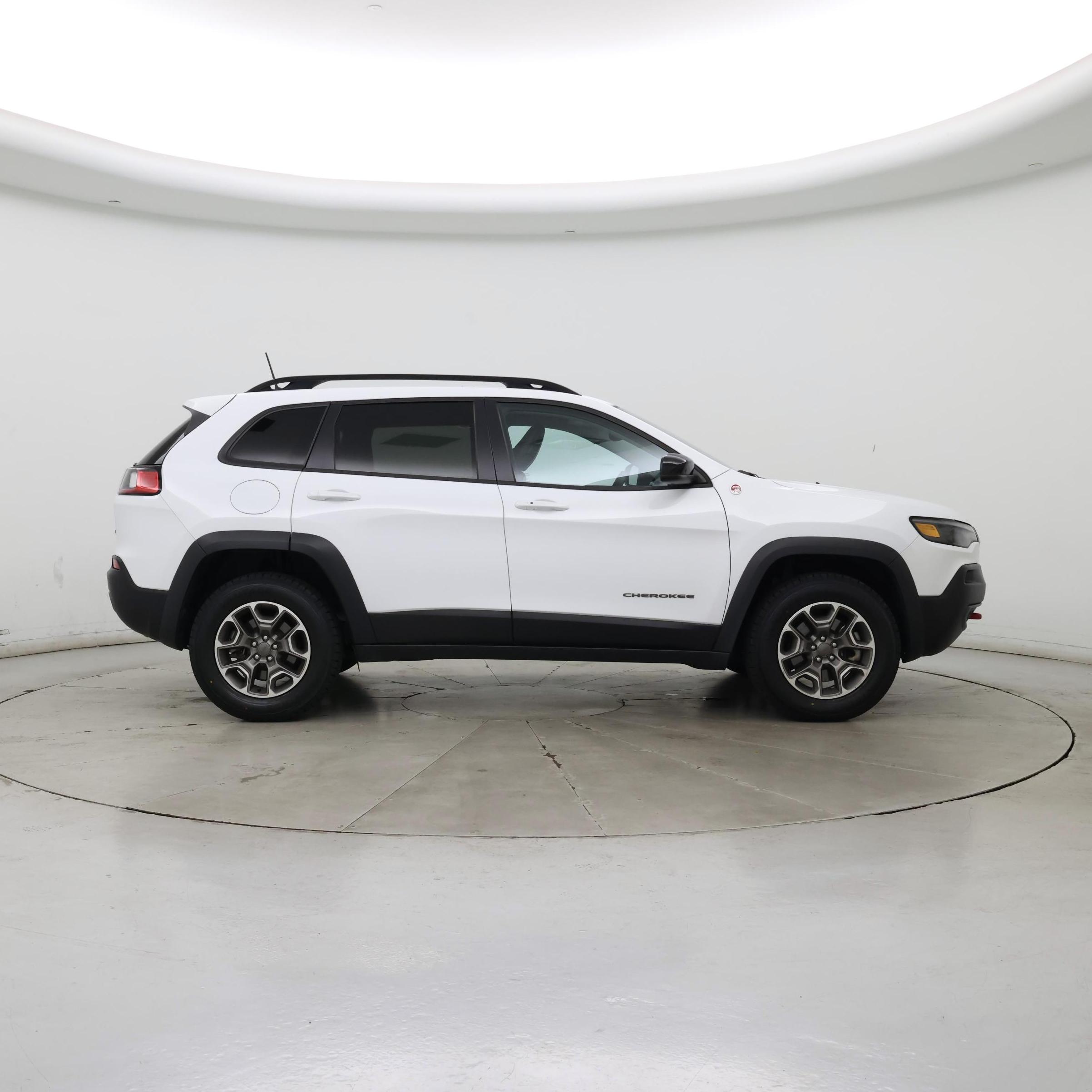 Thumbnail: 2022 Jeep Cherokee - 7