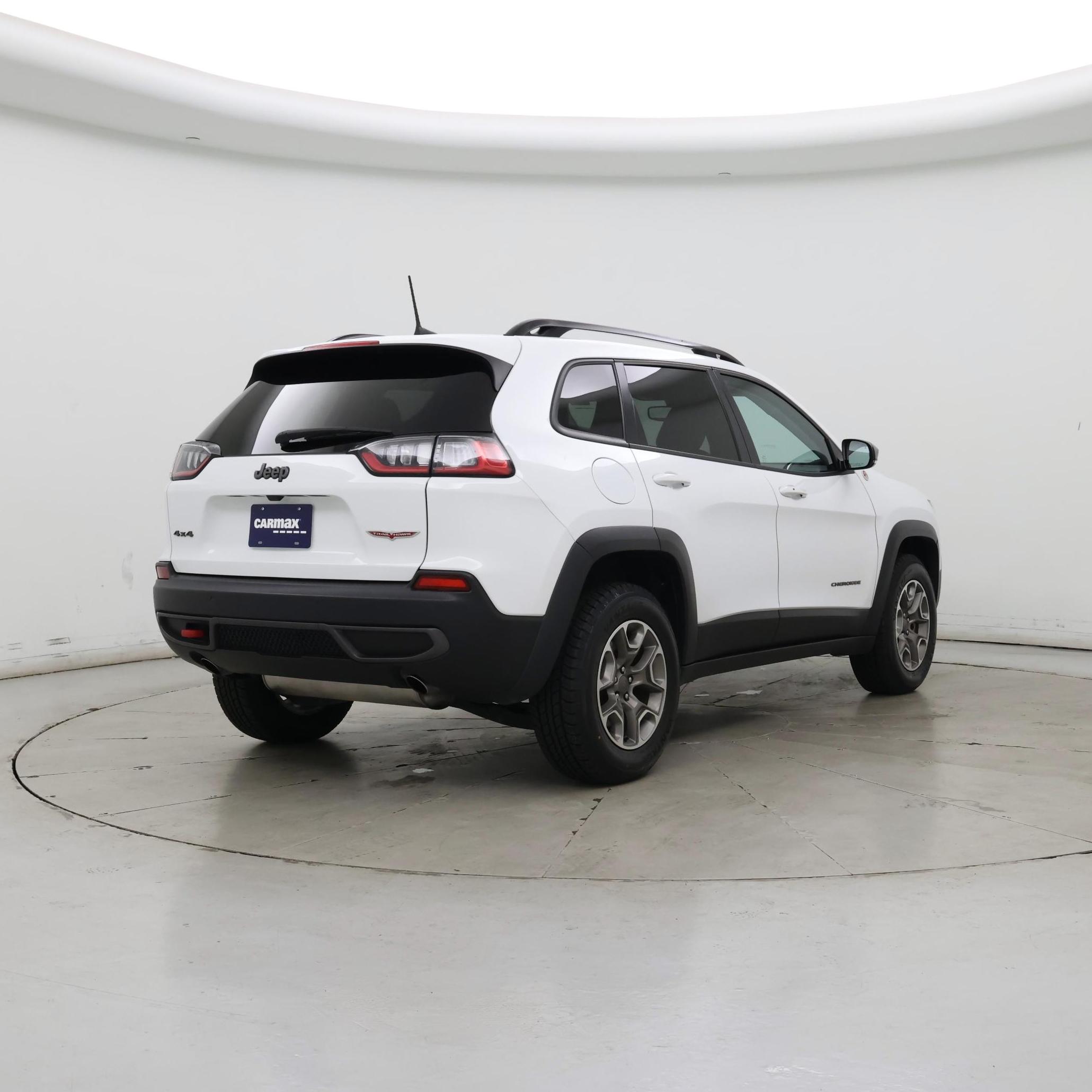 Thumbnail: 2022 Jeep Cherokee - 8