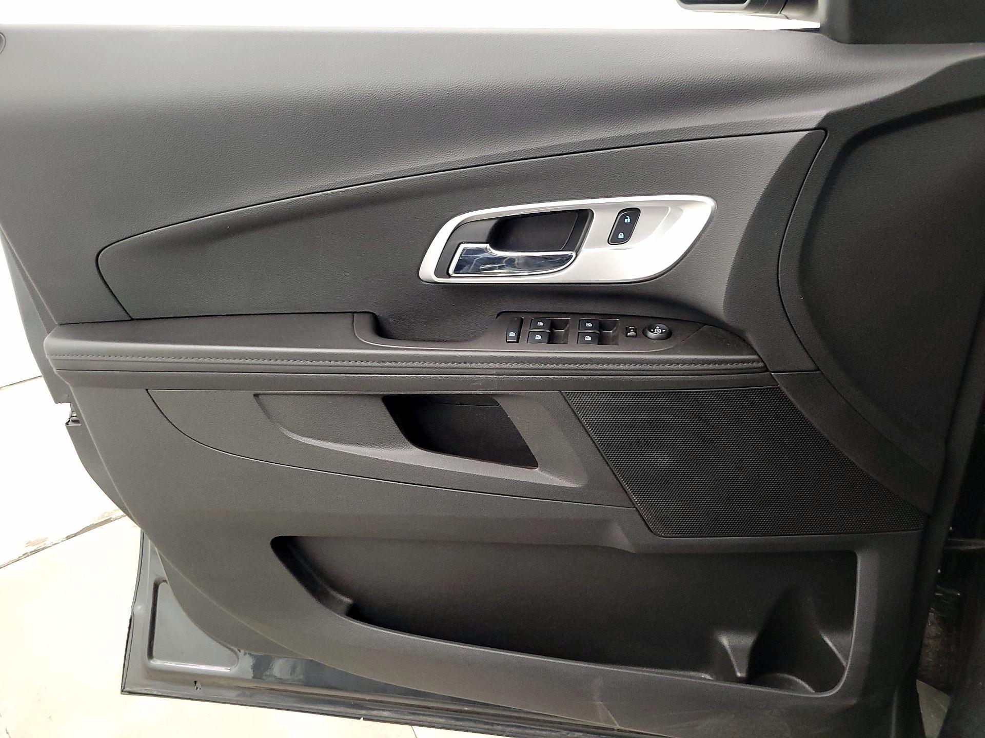 Thumbnail: 2014 Chevrolet Equinox - 12