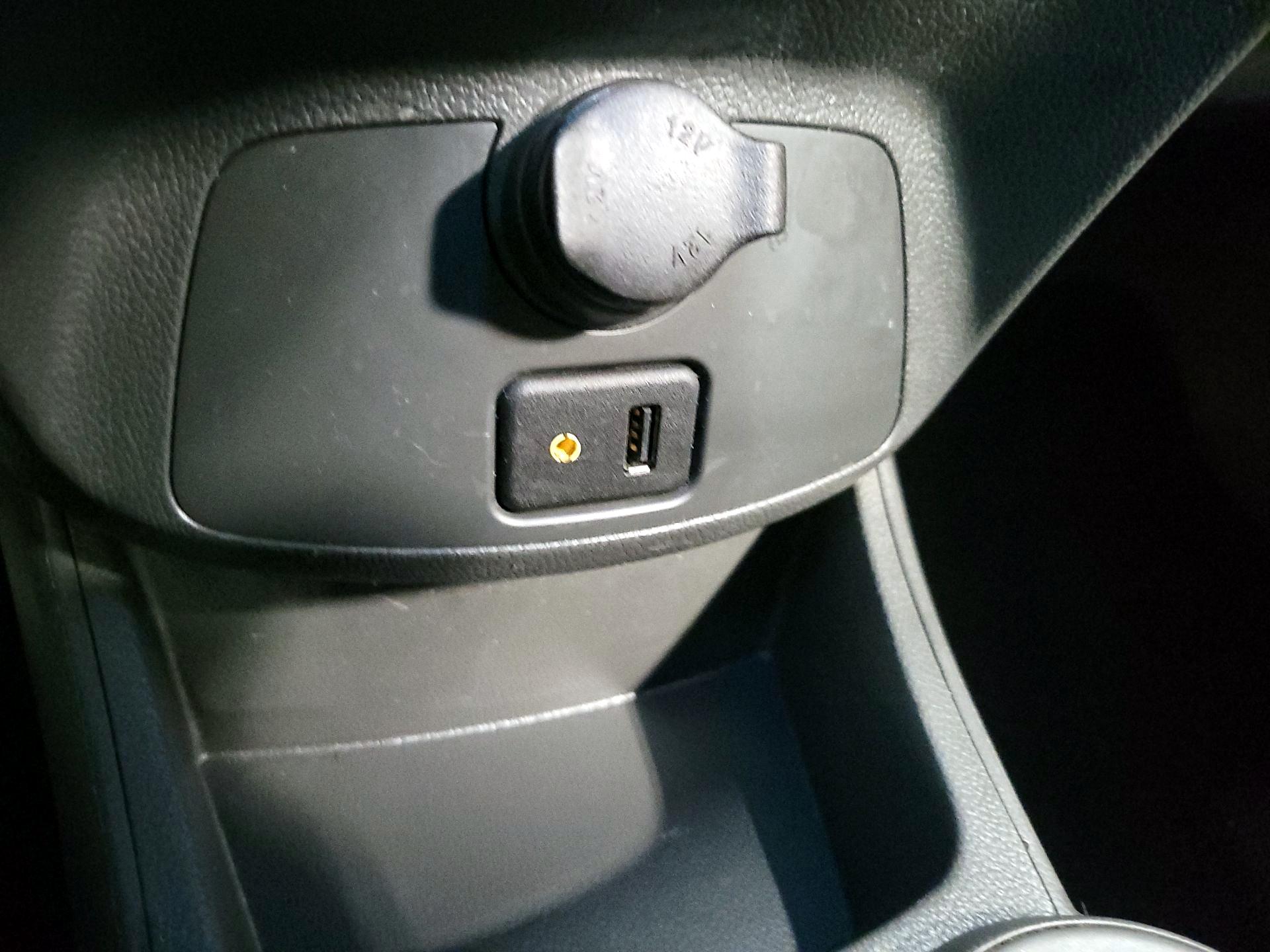 Thumbnail: 2014 Chevrolet Spark - 16
