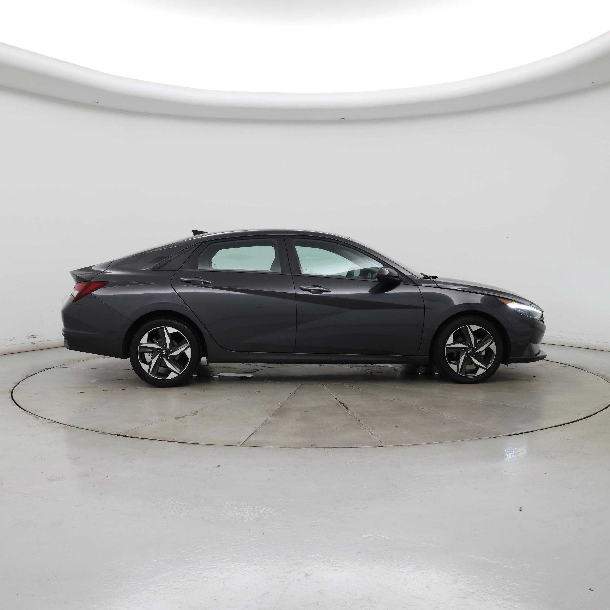 Thumbnail: 2023 Hyundai Elantra - 7