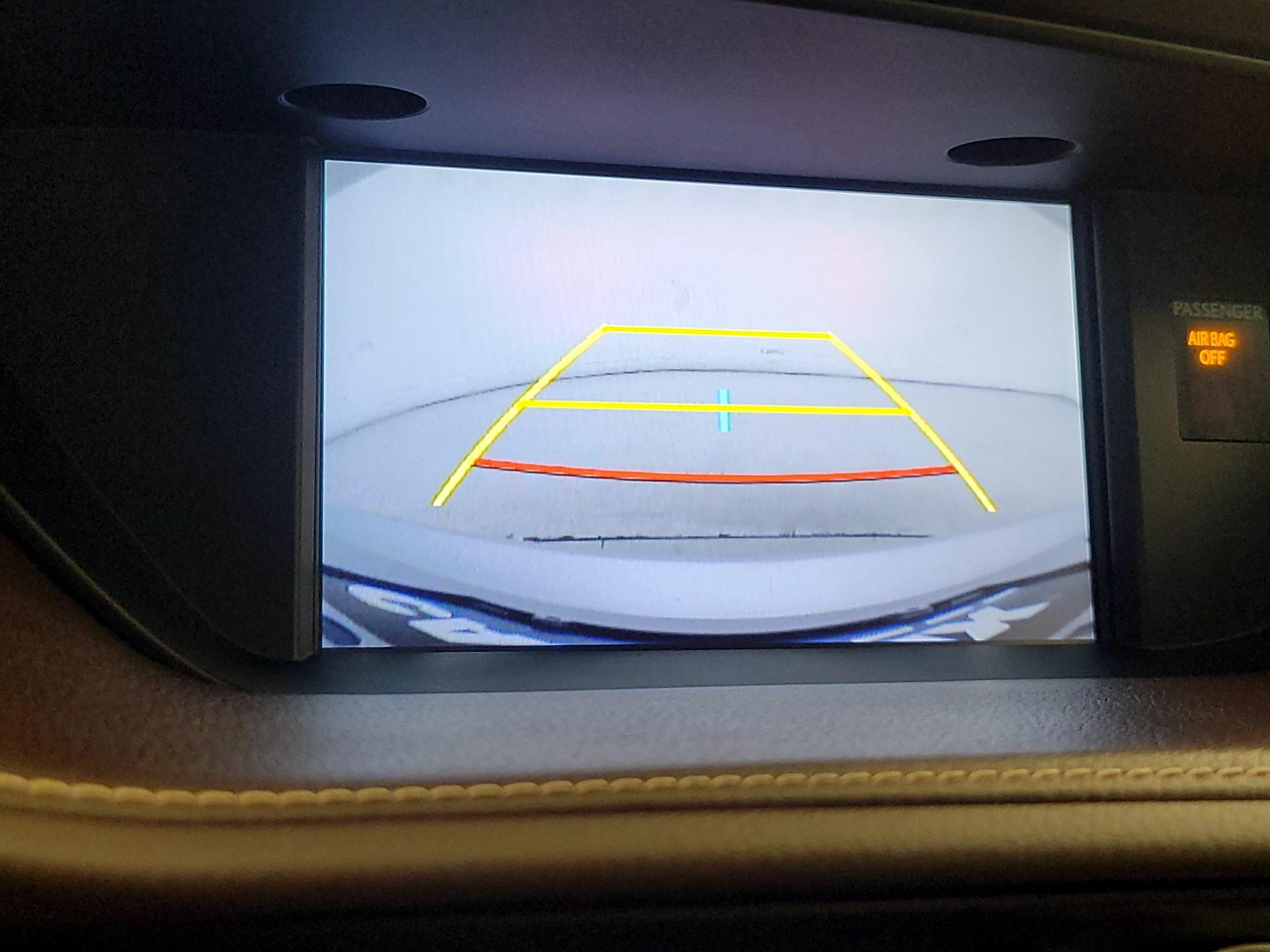 Thumbnail: 2016 Lexus ES - 14