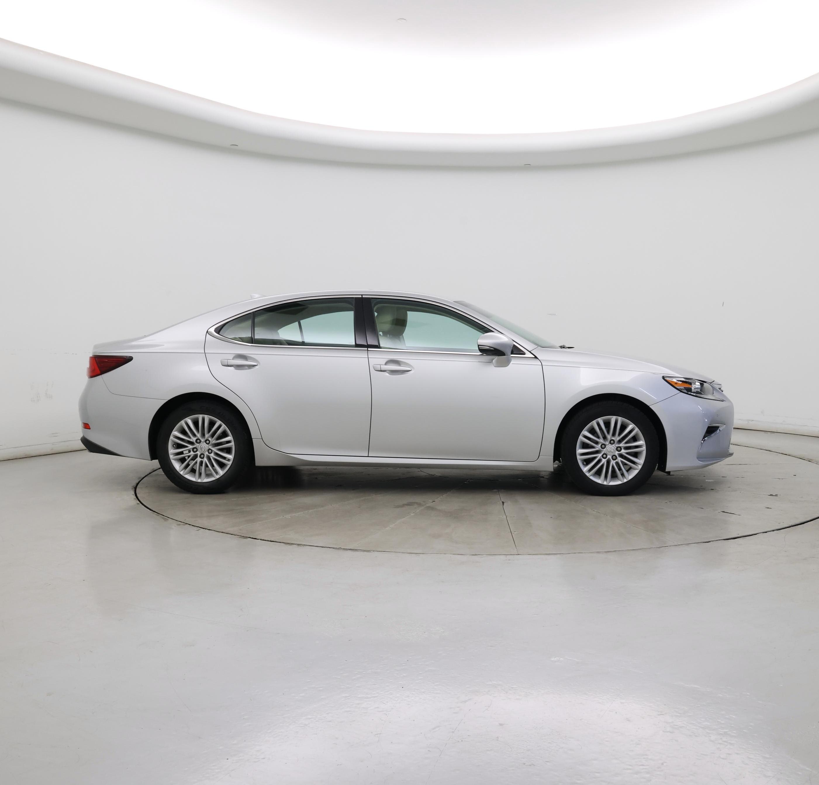 Thumbnail: 2016 Lexus ES - 7
