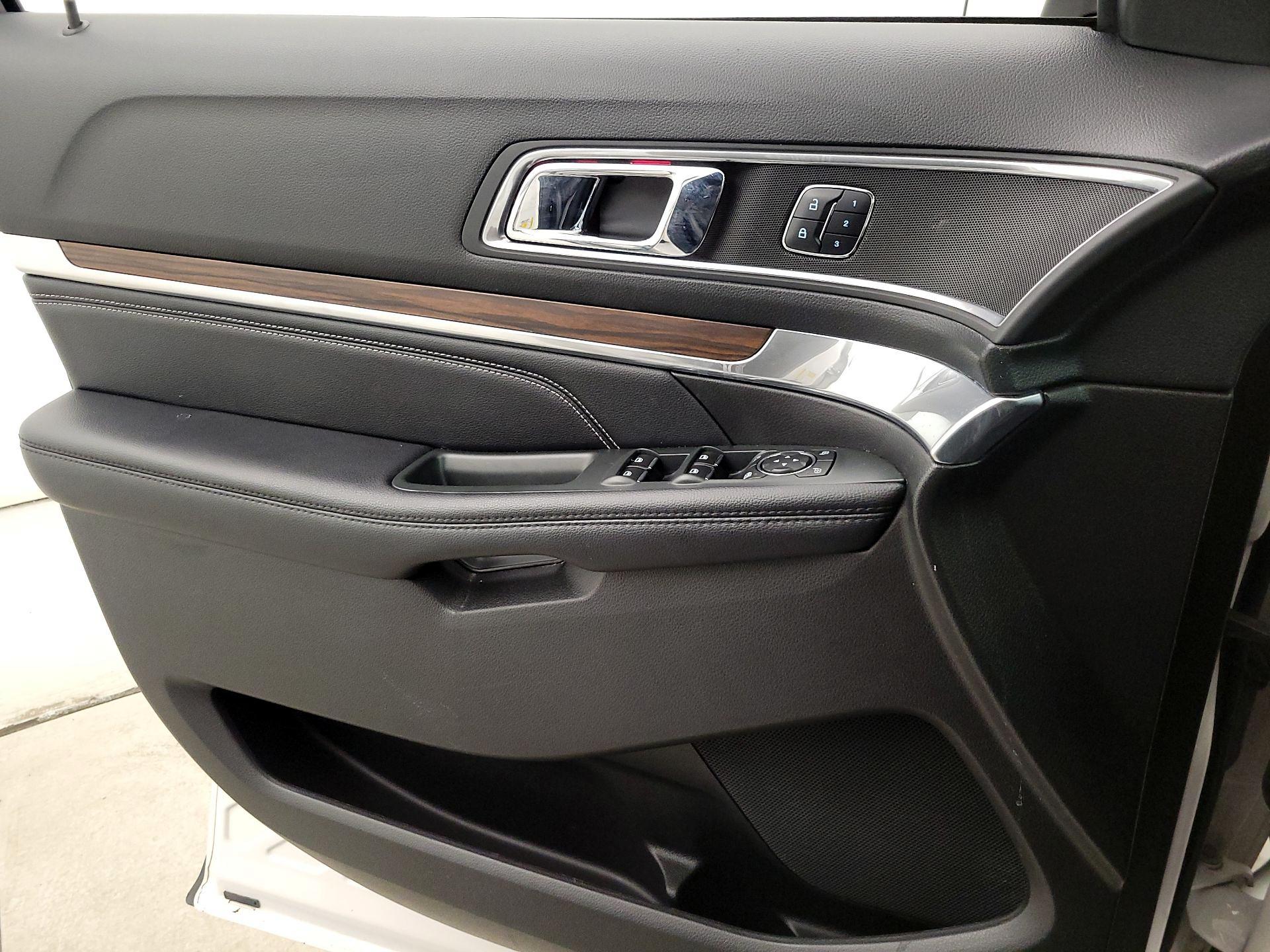 Thumbnail: 2017 Ford Explorer - 12
