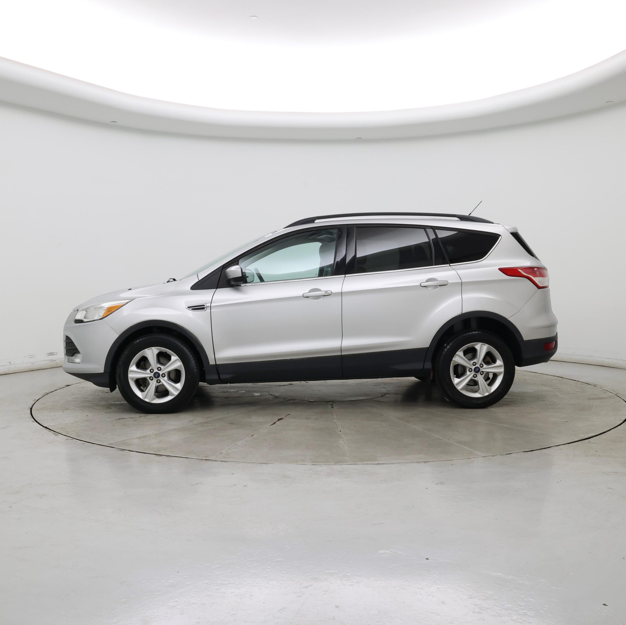 Thumbnail: 2014 Ford Escape - 3