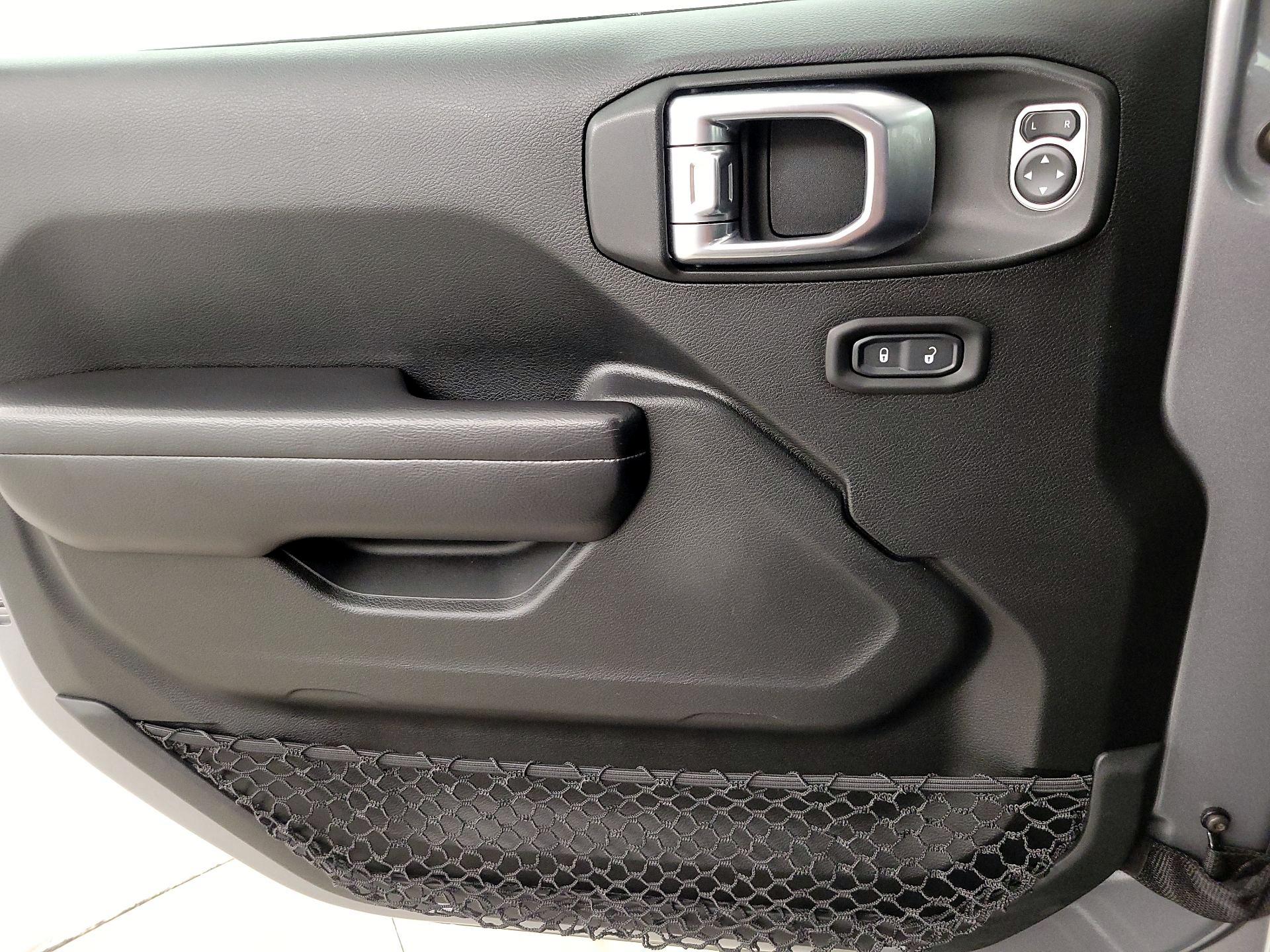 Thumbnail: 2020 Jeep Wrangler - 12