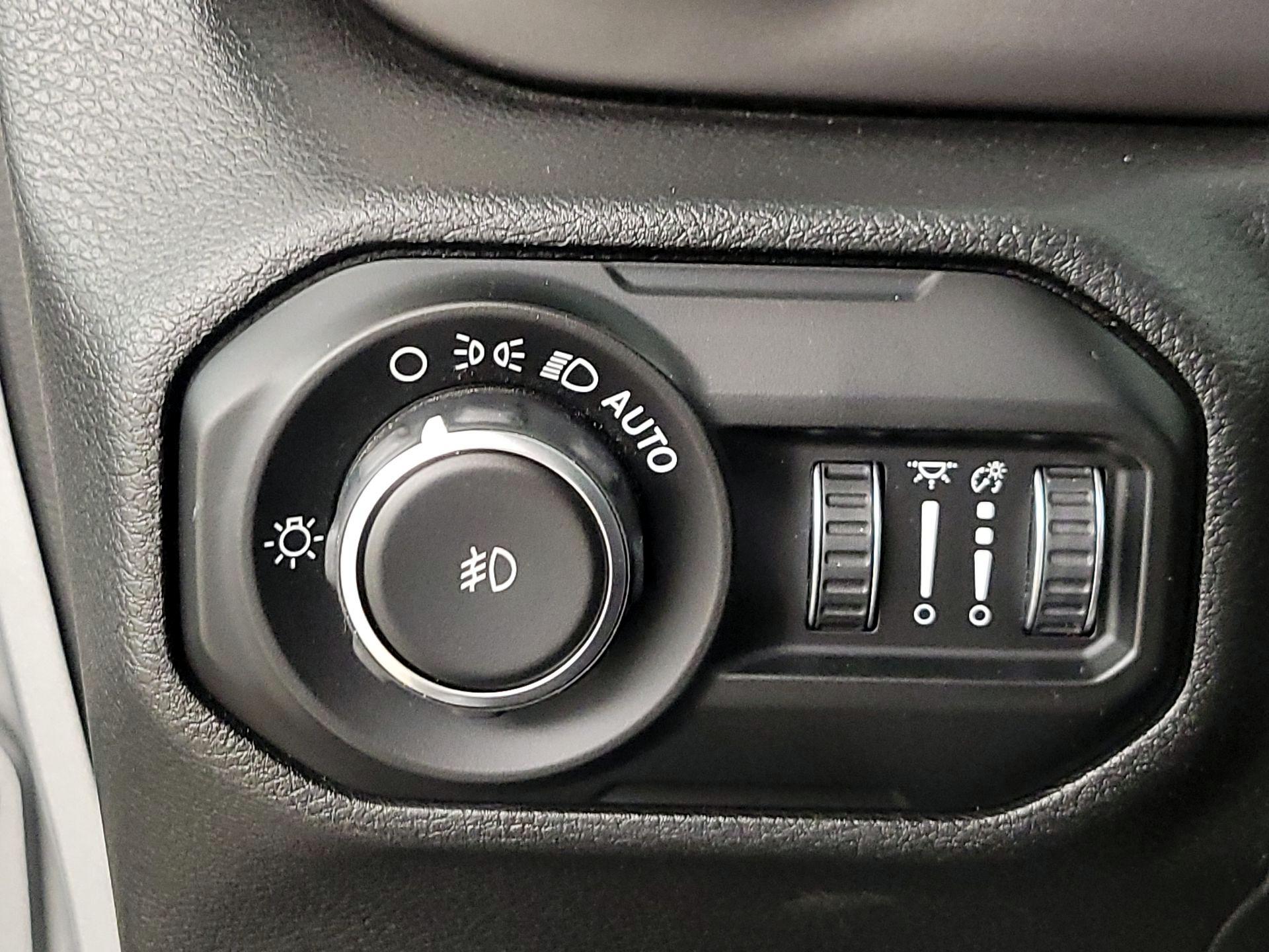 Thumbnail: 2020 Jeep Wrangler - 13