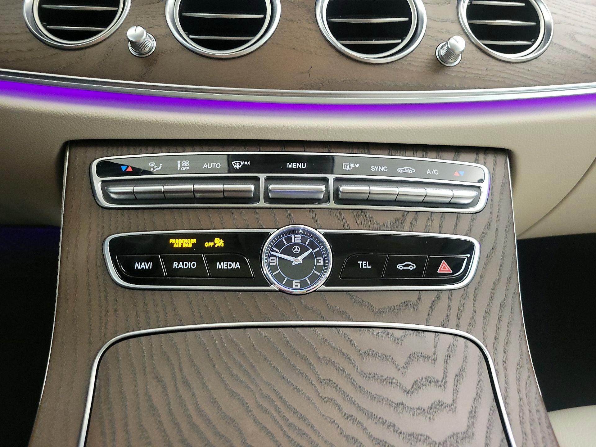 Thumbnail: 2020 Mercedes-Benz E-Class - 17