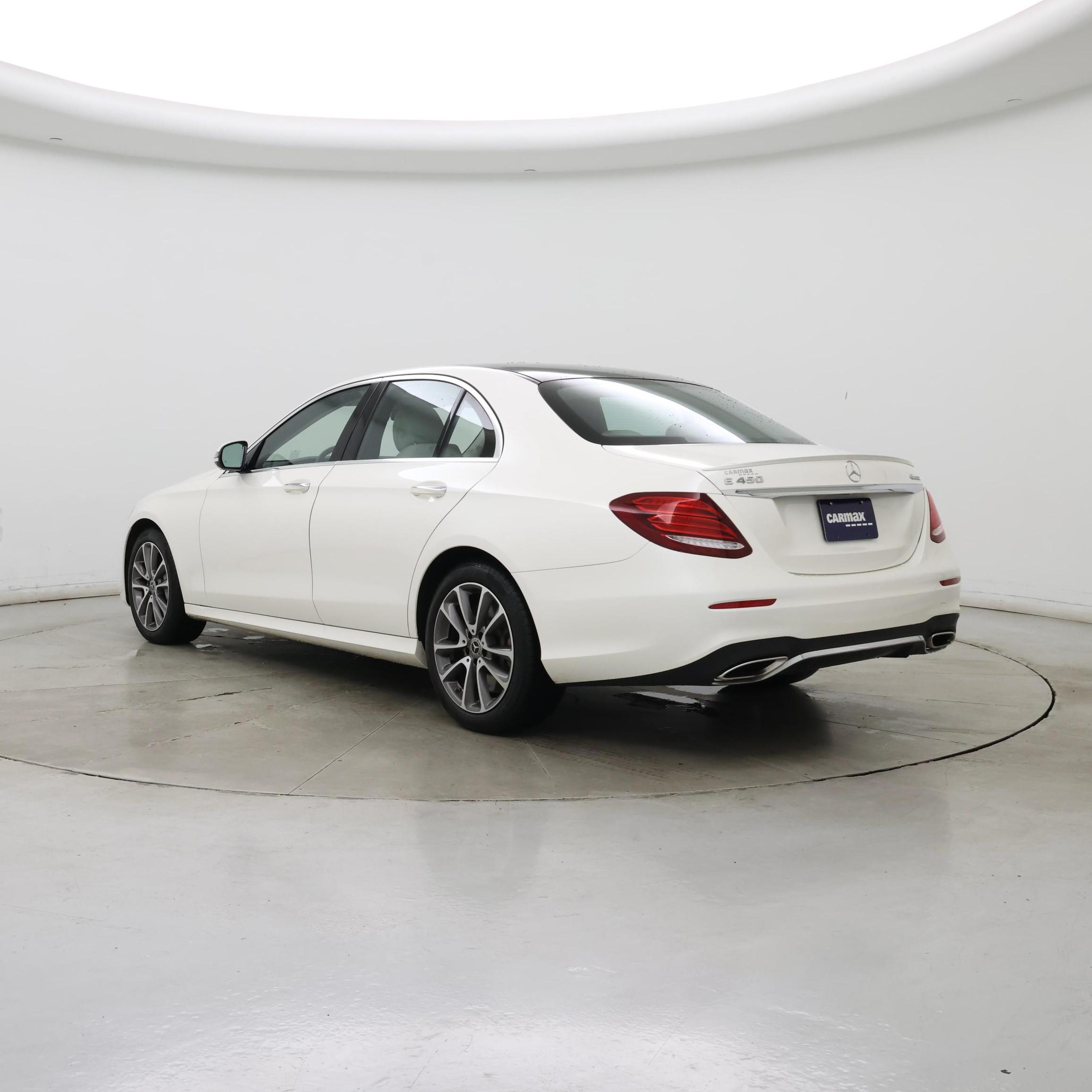 Thumbnail: 2020 Mercedes-Benz E-Class - 2