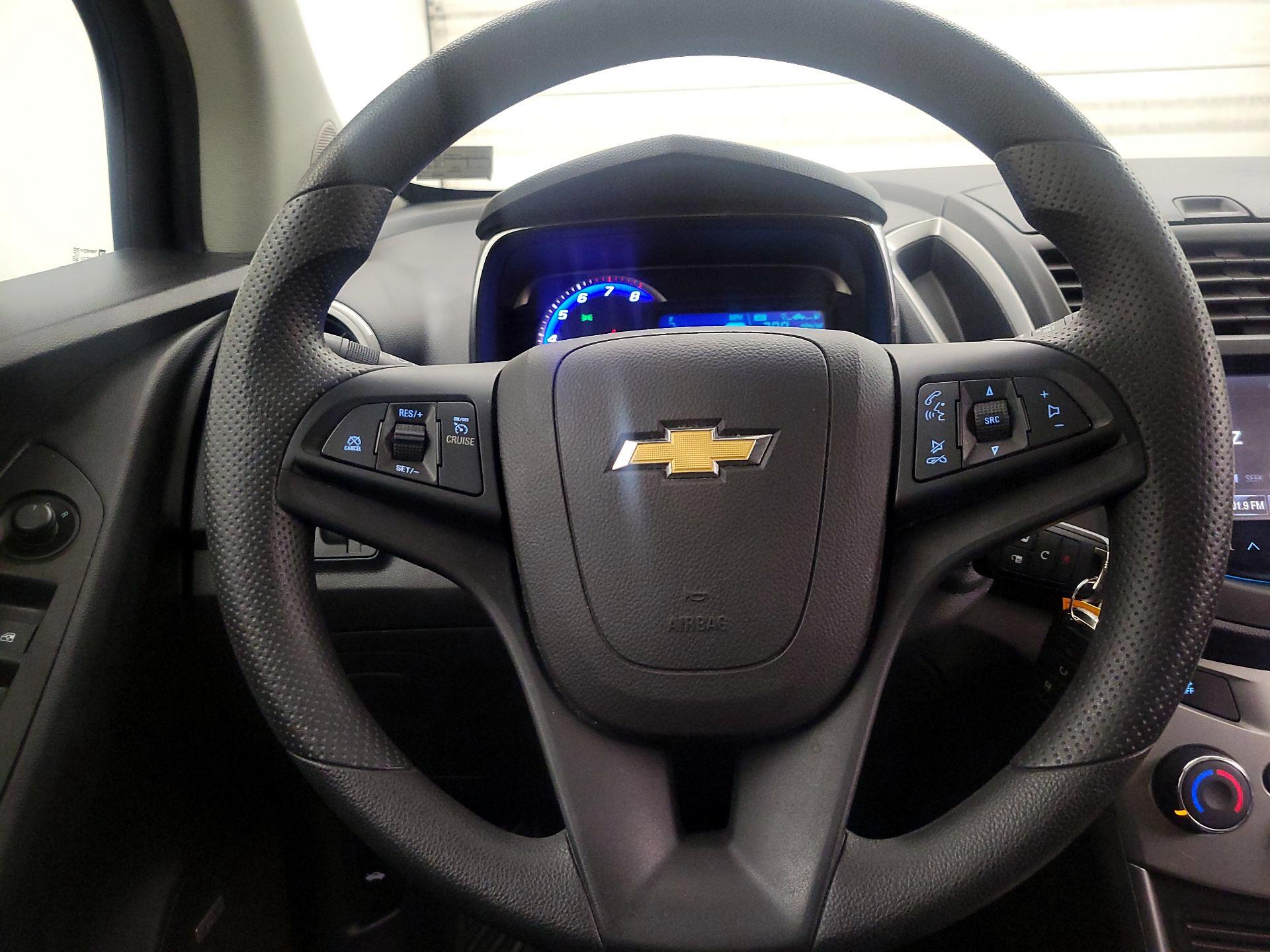 Thumbnail: 2016 Chevrolet Trax - 10