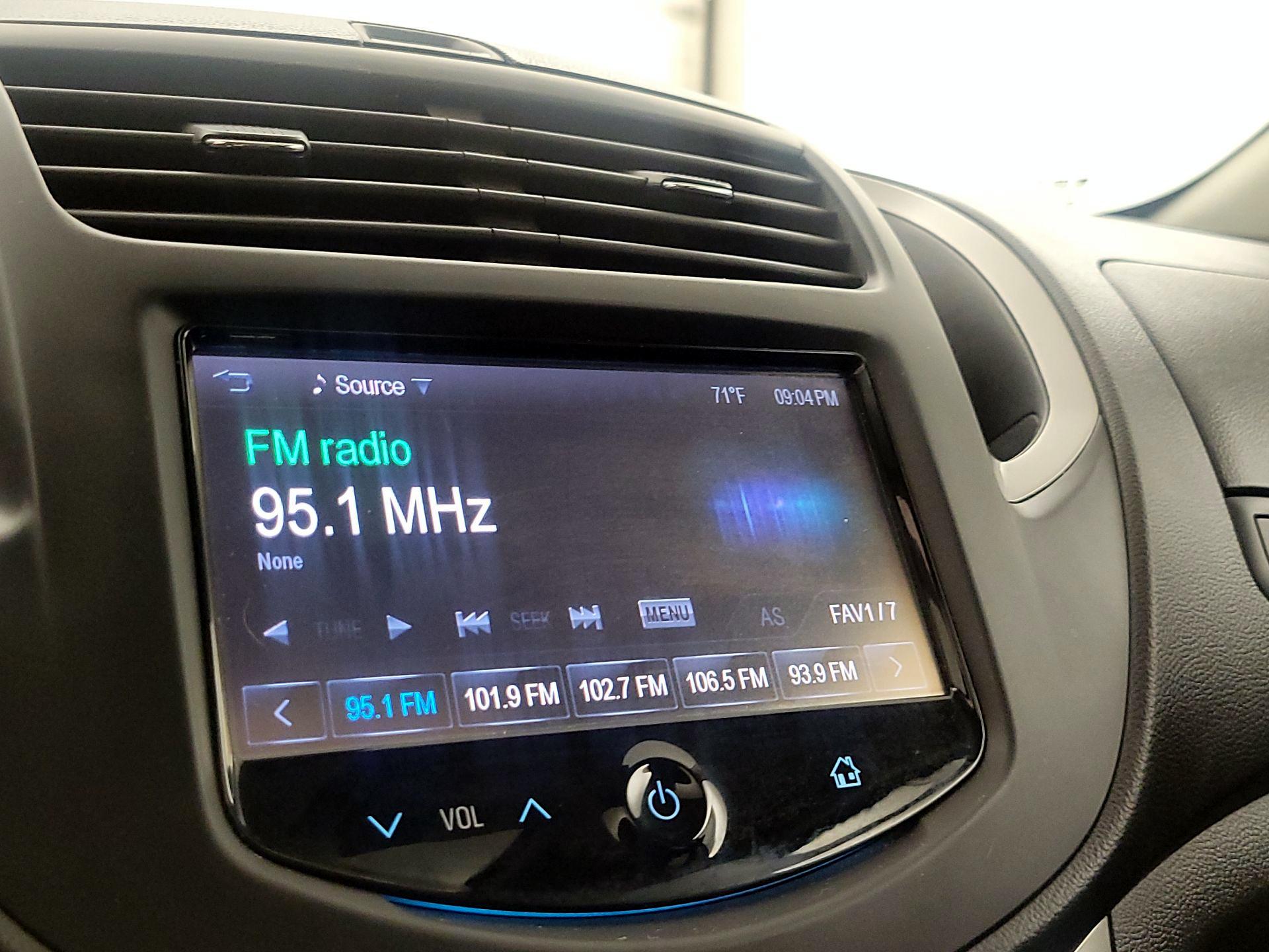 Thumbnail: 2016 Chevrolet Trax - 15