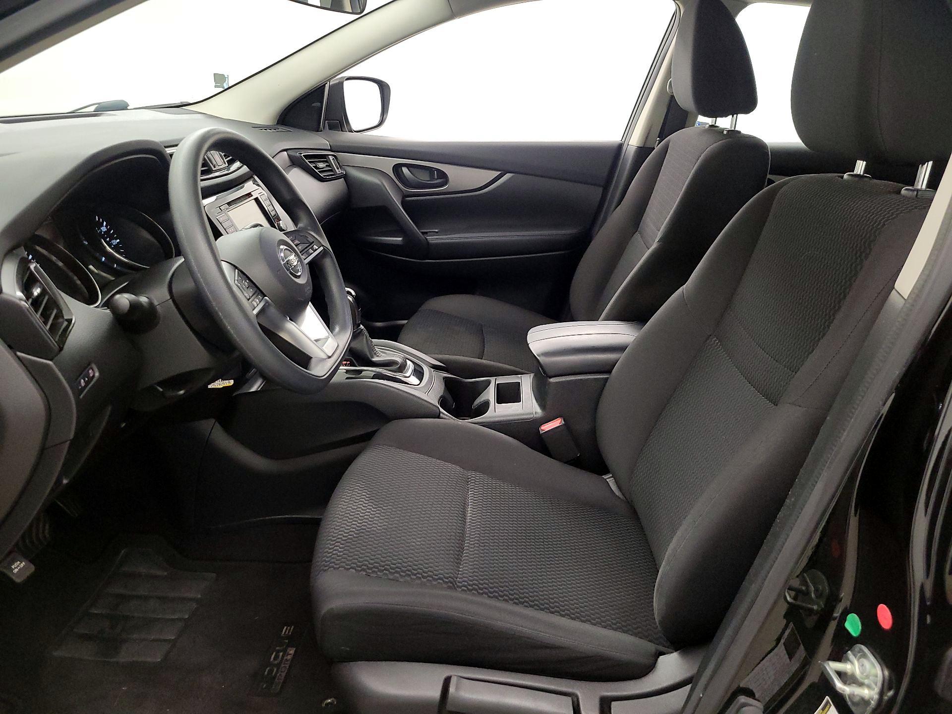 Thumbnail: 2020 Nissan Rogue Sport - 11