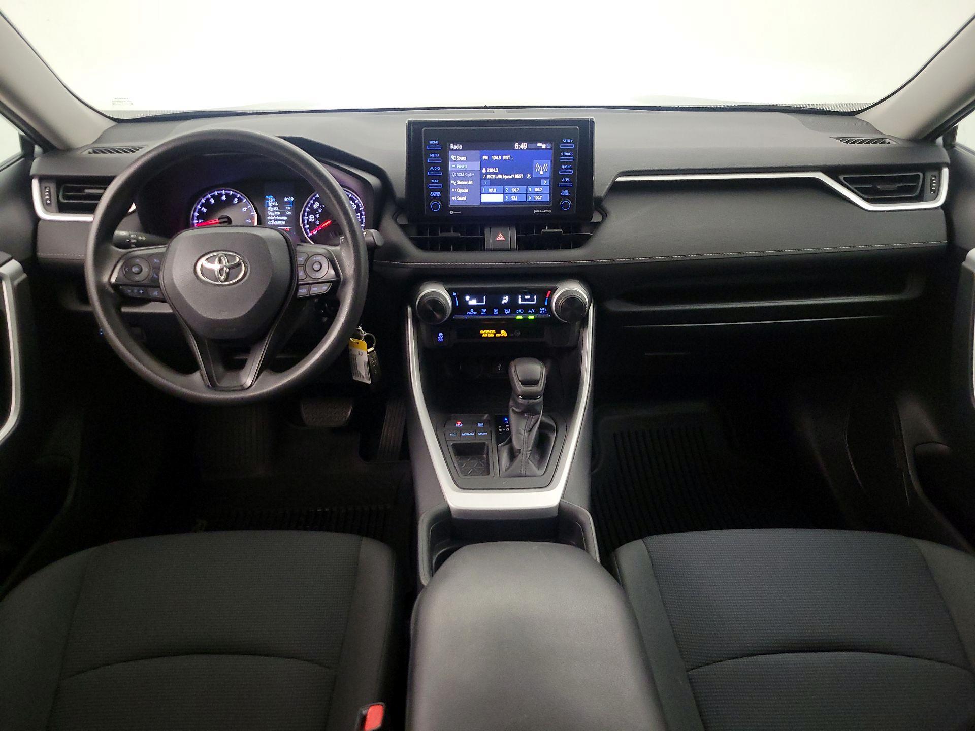 Thumbnail: 2020 Toyota RAV4 - 9