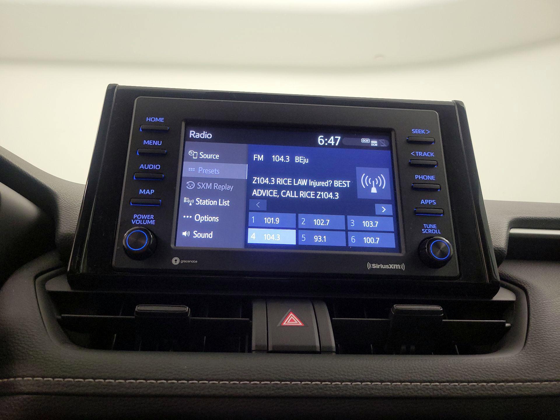 Thumbnail: 2020 Toyota RAV4 - 15