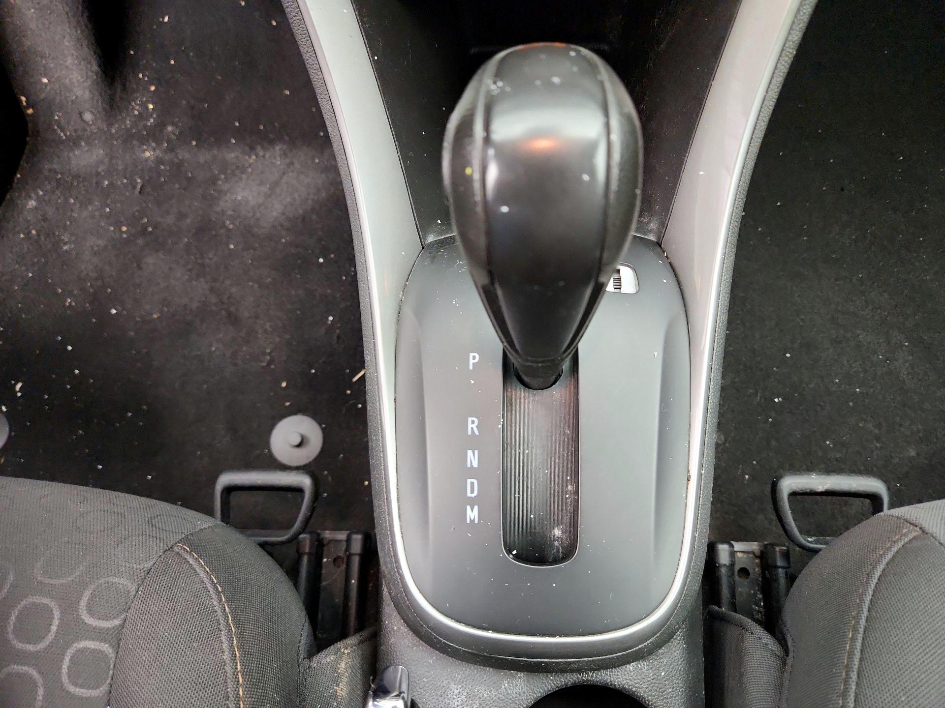 Thumbnail: 2021 Chevrolet Trax - 17